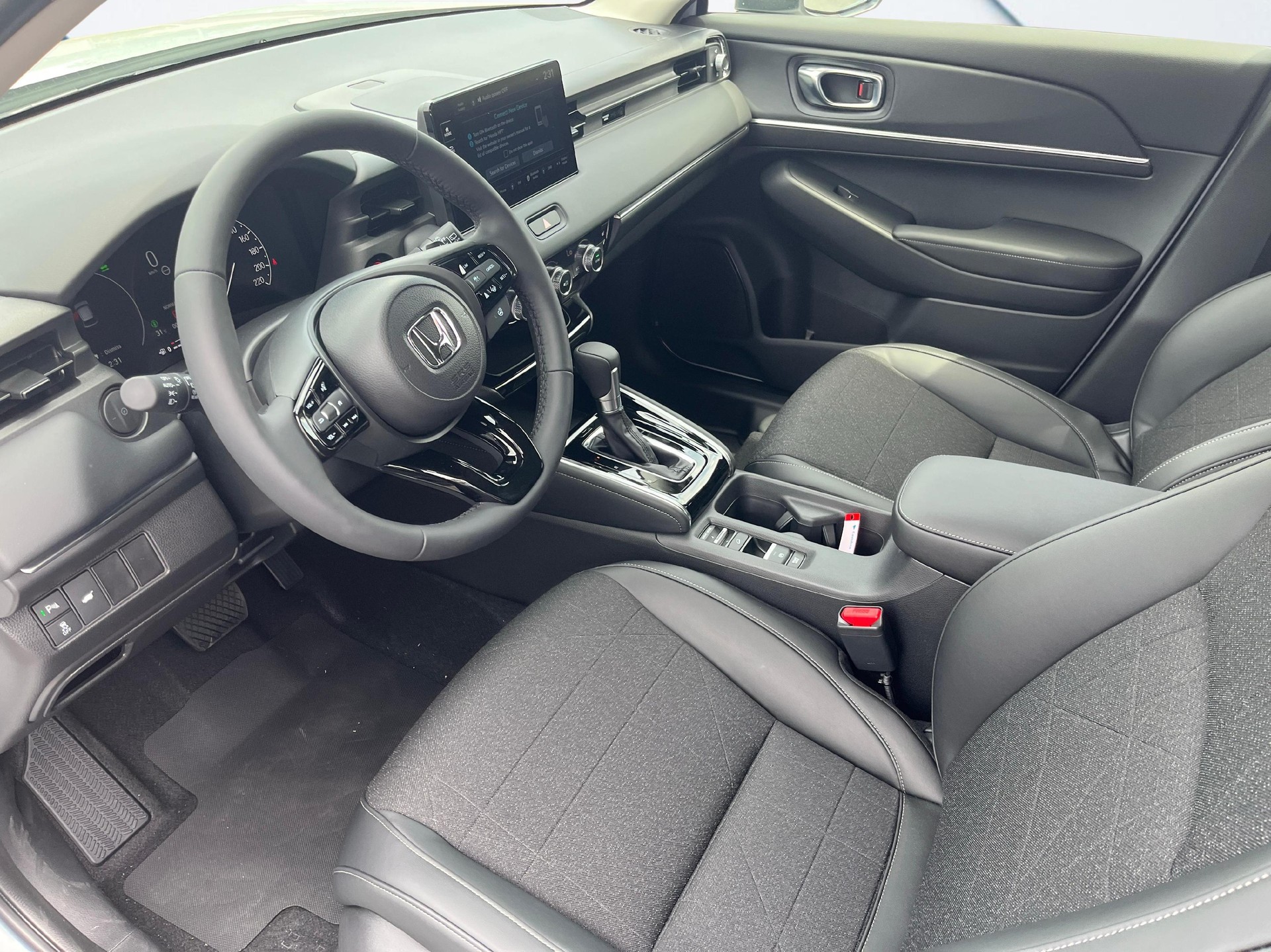 HONDA HR-V 1.5 i-MMD Advance vollhybrid mit Aktionsleasing 1.9%-image-8