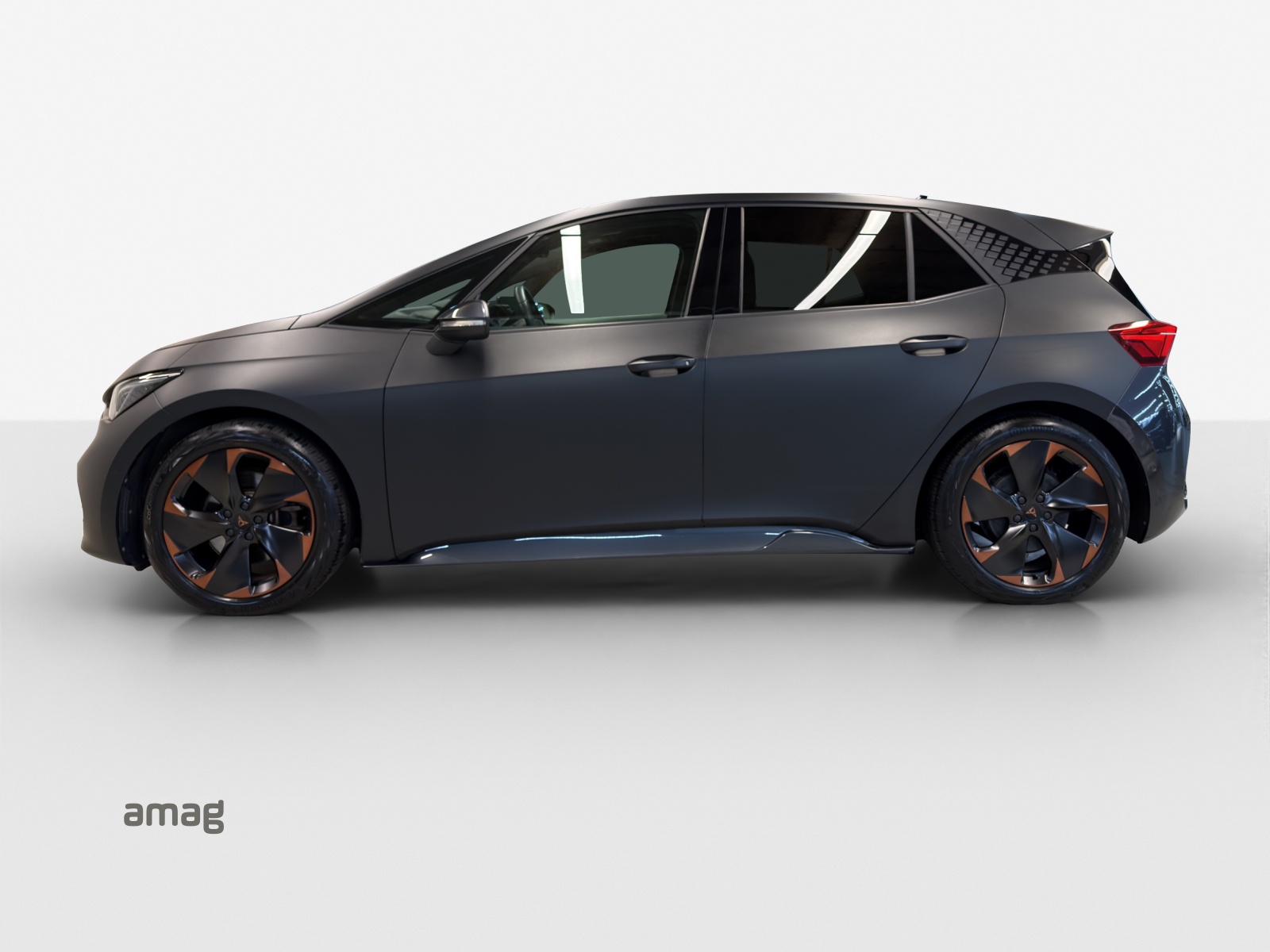 CUPRA Born 58 kWh-showroom-element-1