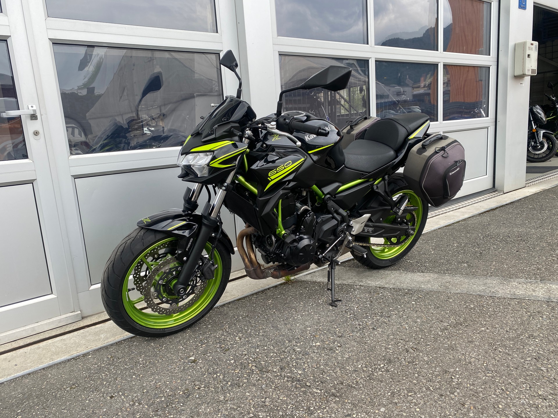 KAWASAKI Z 650-image-5
