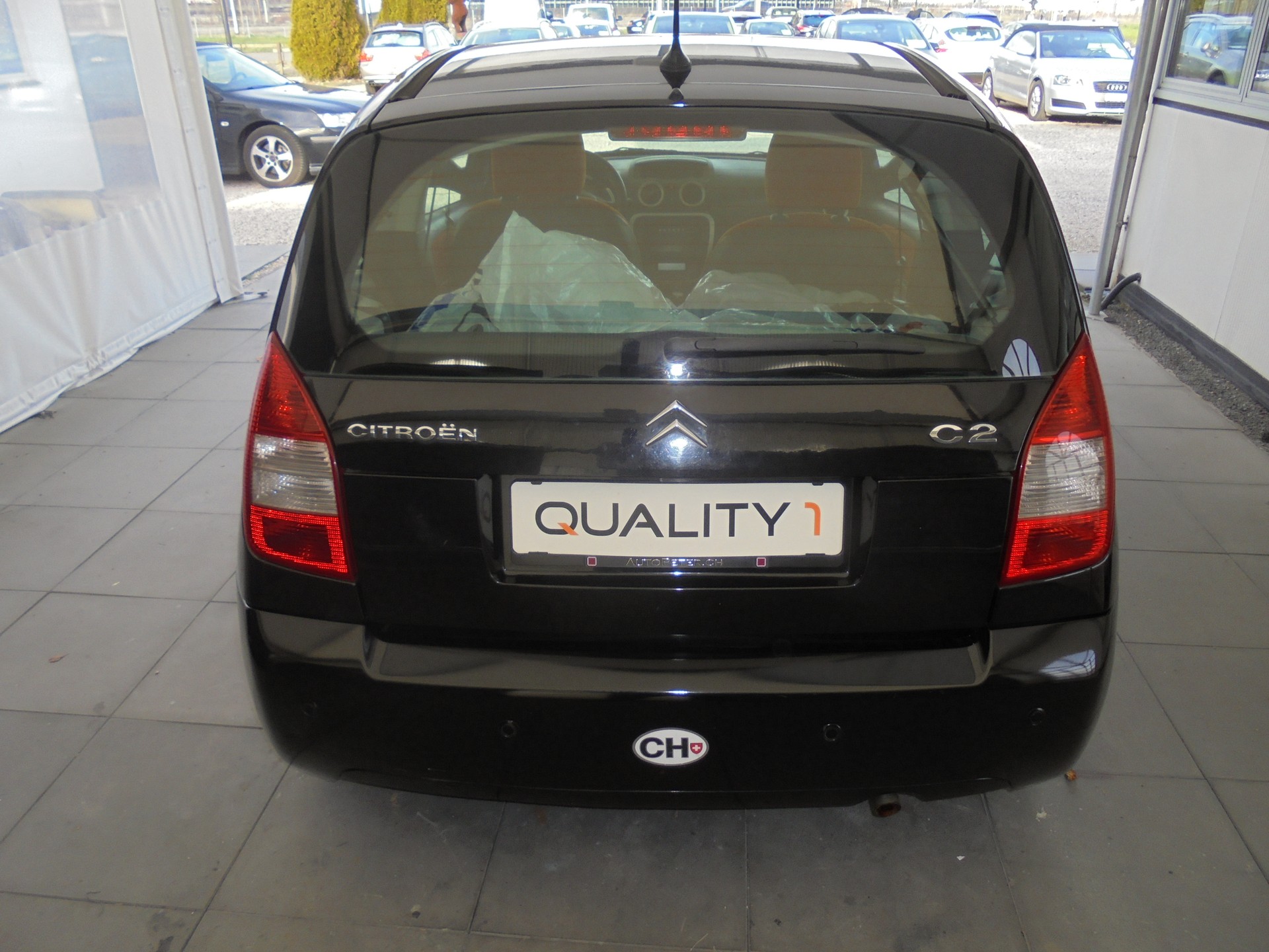 CITROEN C2 1.4i Exclusive-image-3