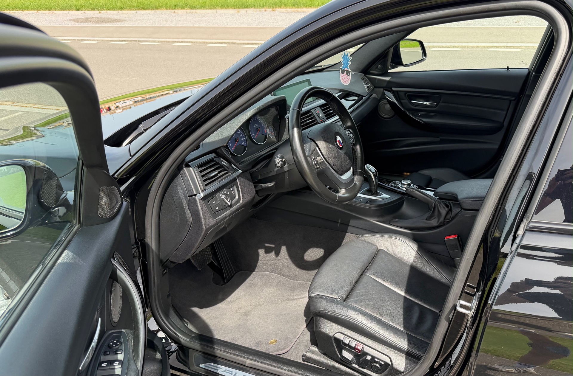 BMW-ALPINA B3 BiTurbo Touring 3.0 xDrive Switch-Tronic-image-4