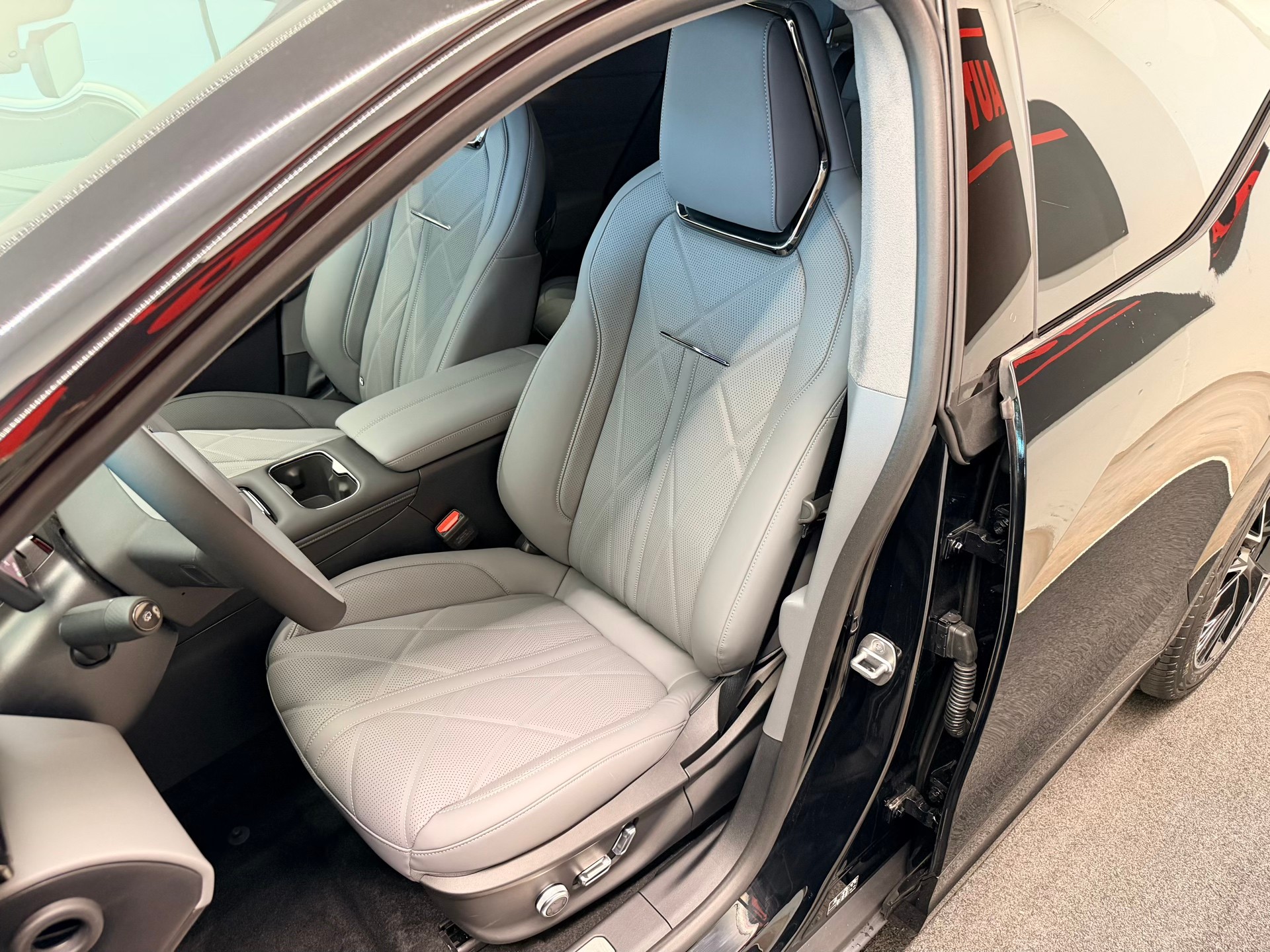ZEEKR X 69kWh Privilege AWD-image-15