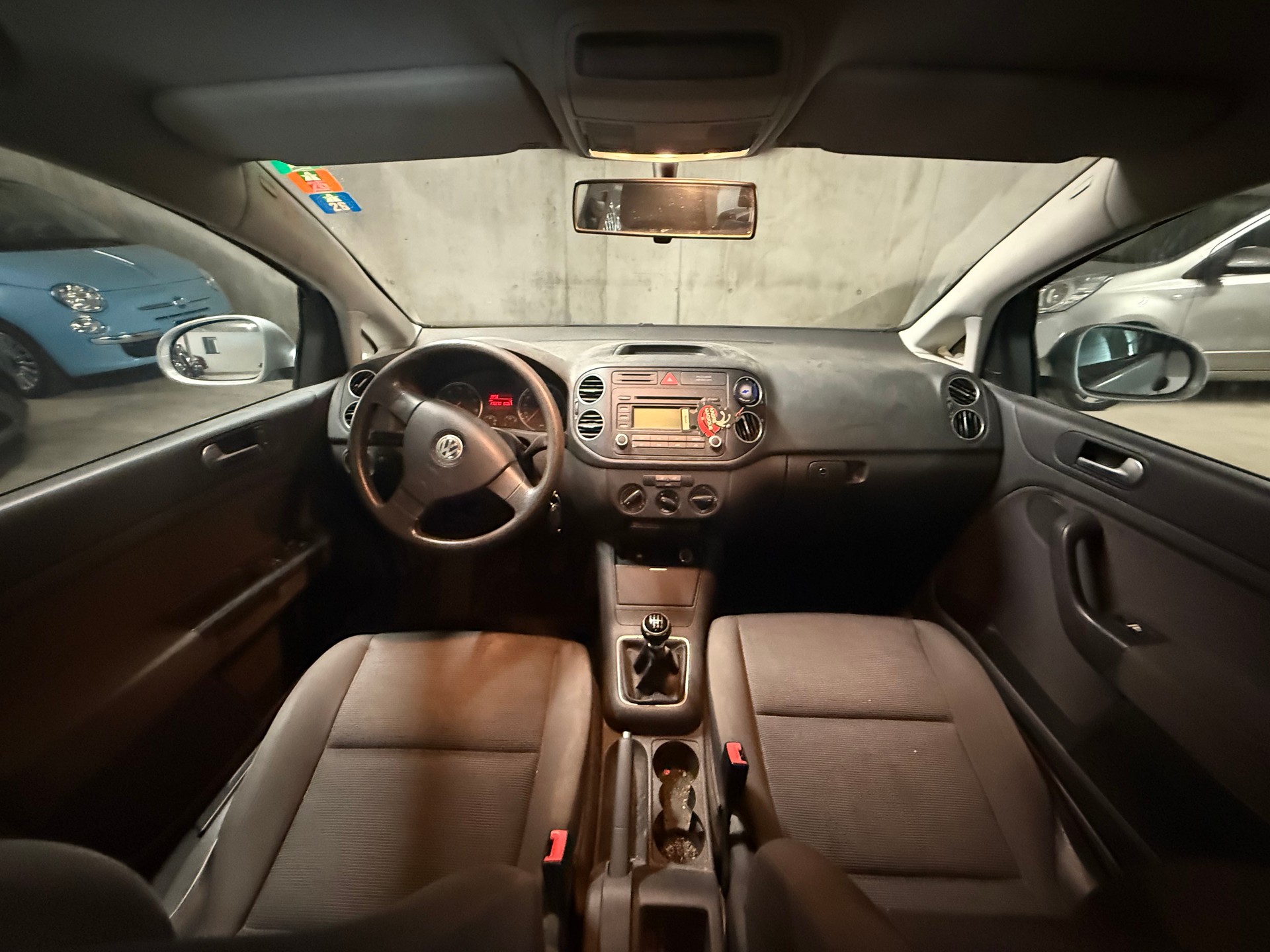 VW Golf Plus 1.6 FSI Sportline-image-11