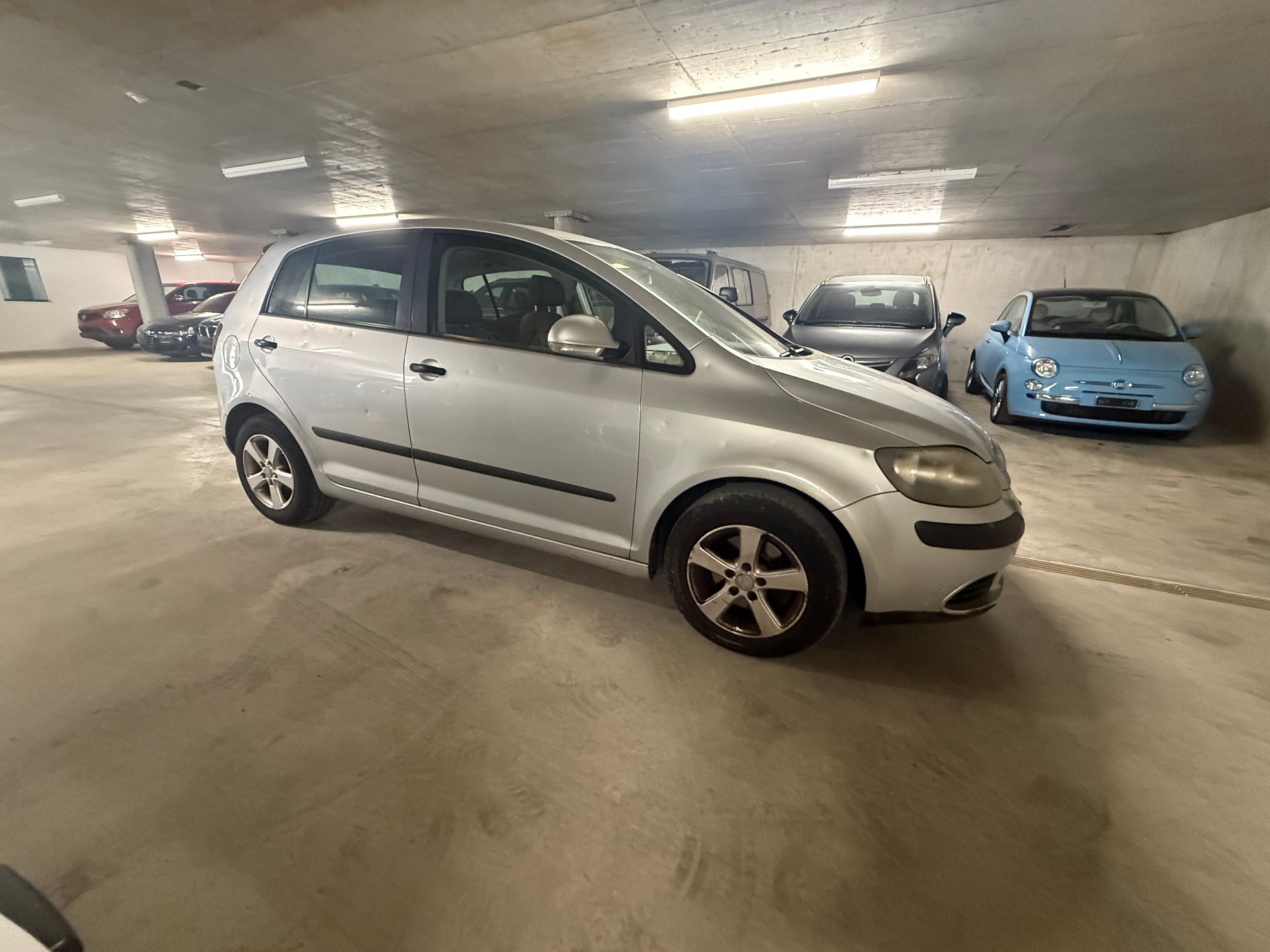 VW Golf Plus 1.6 FSI Sportline-image-1
