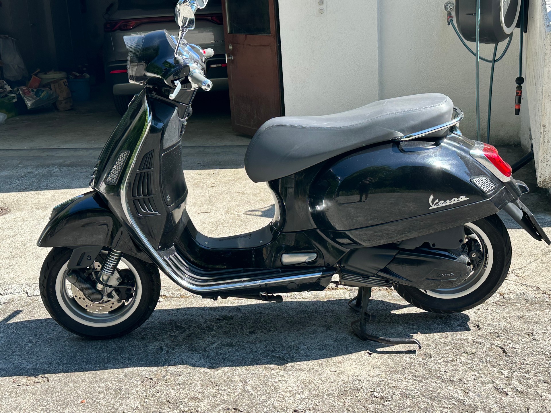 PIAGGIO 300-image-0