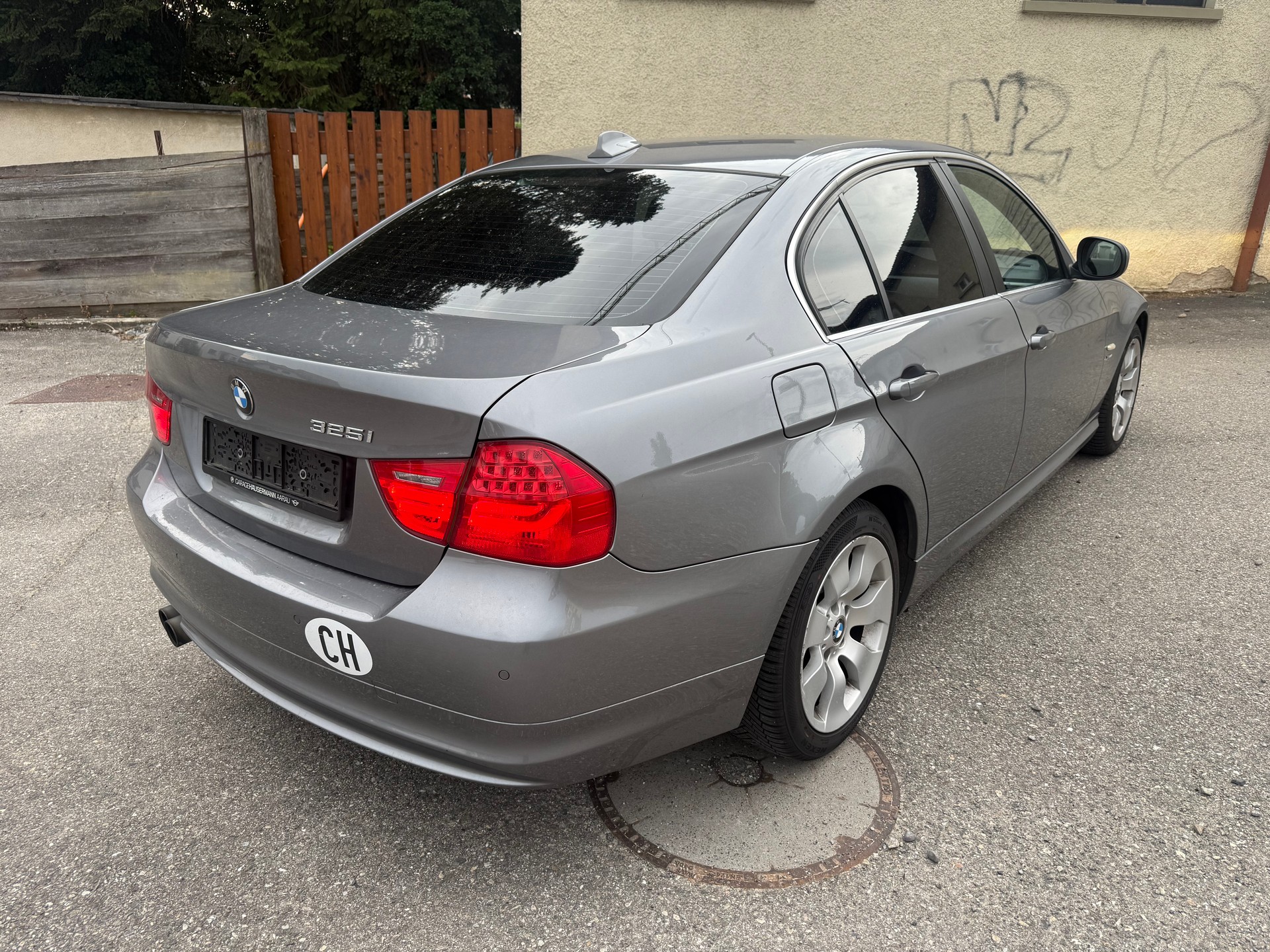 BMW 325i x-Drive Steptronic-image-4