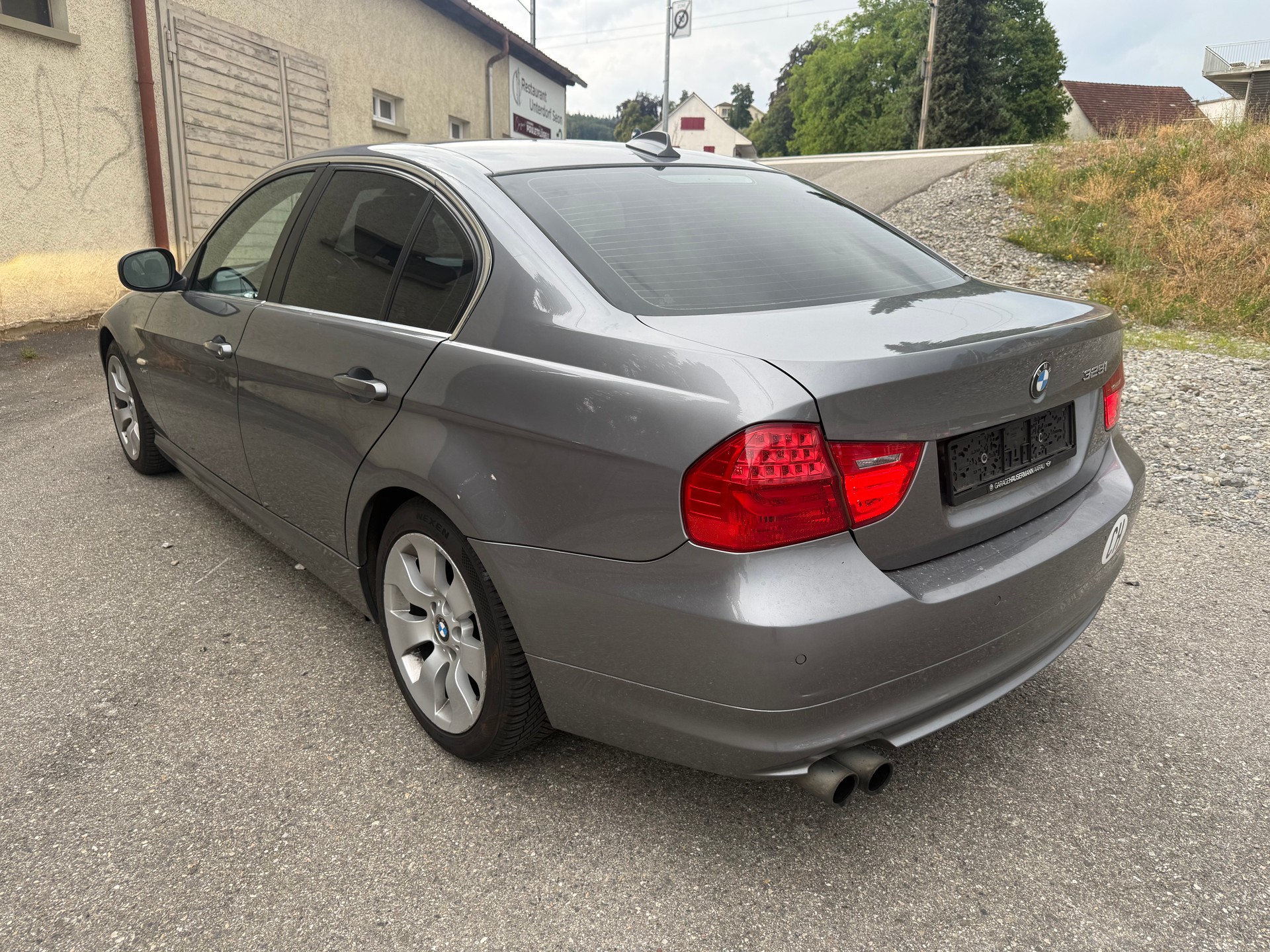 BMW 325i x-Drive Steptronic-image-6