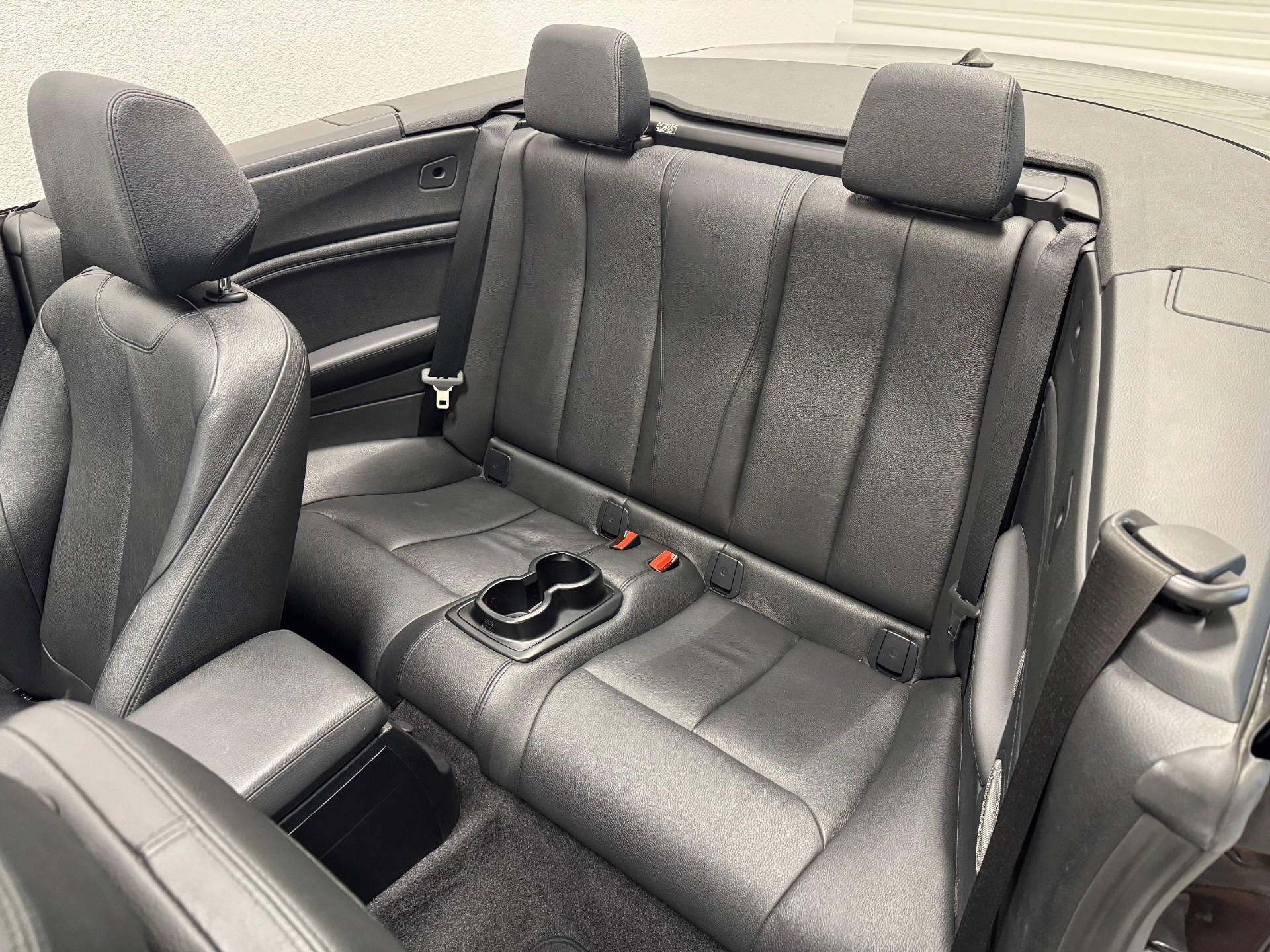 BMW M235i SAG Cabrio-image-4