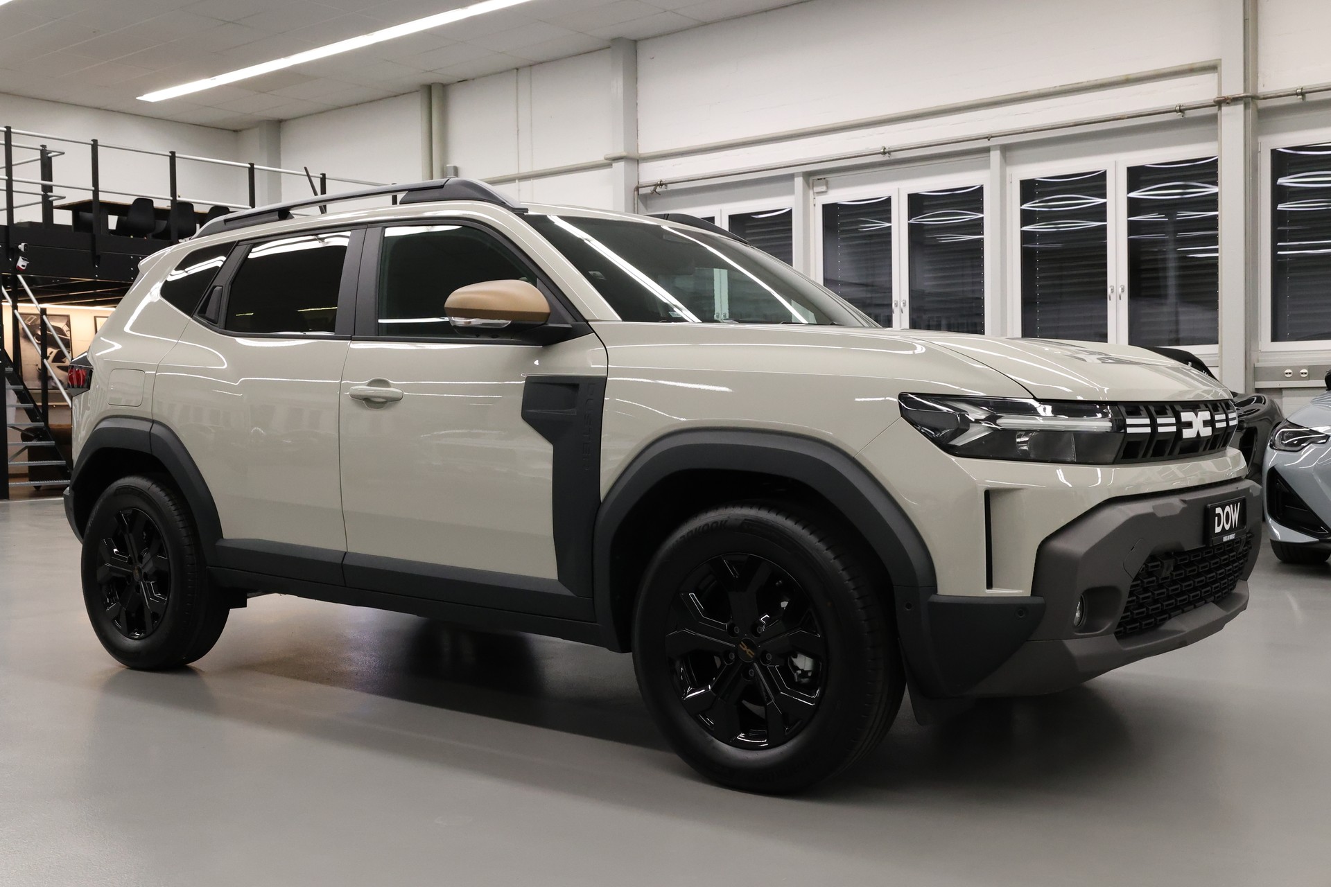 DACIA Duster 1.8 Hybrid Extreme-showroom-element-1