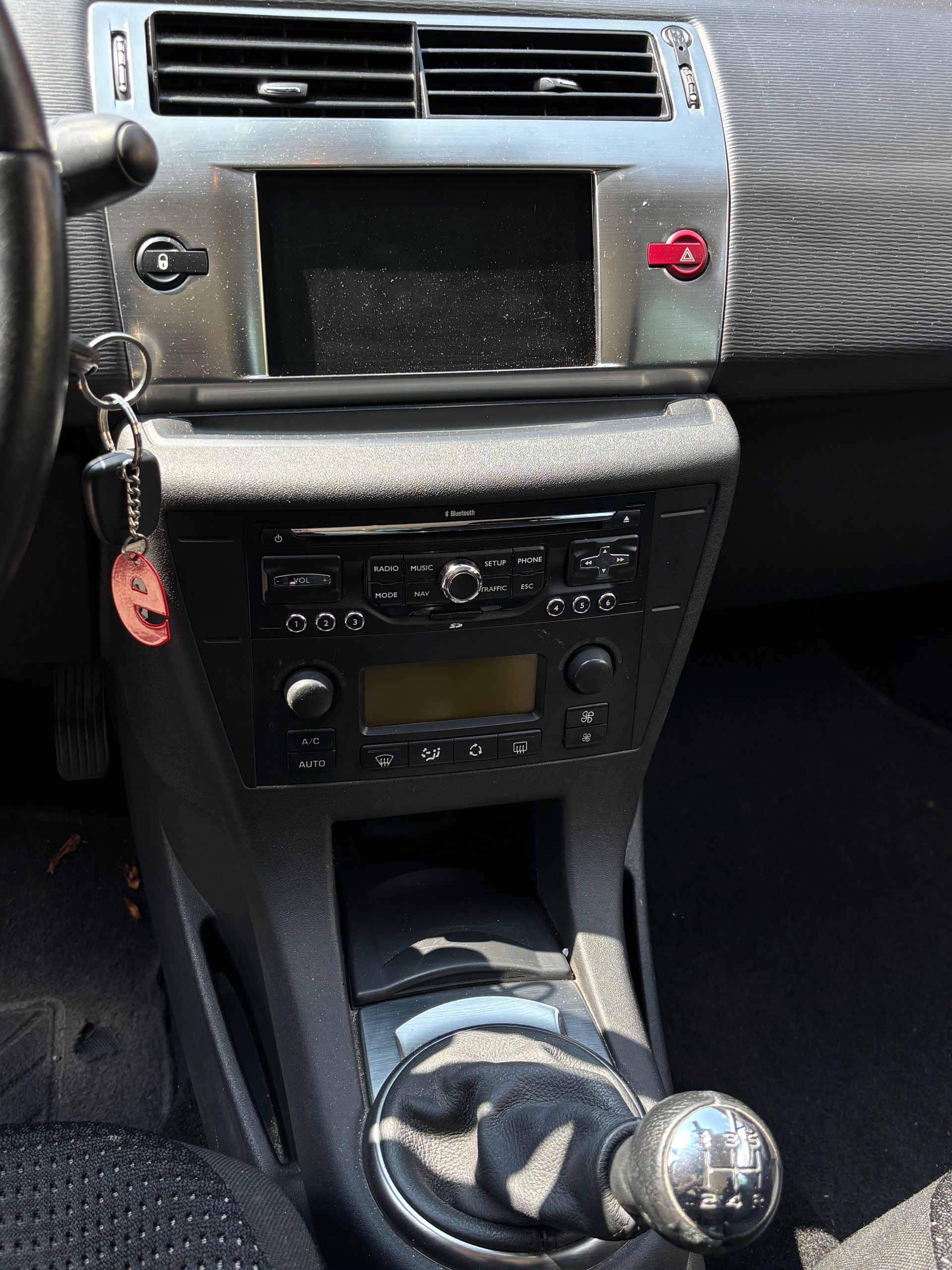 CITROEN C4 Berline 1.6i 16V VTR (Pack)-image-8