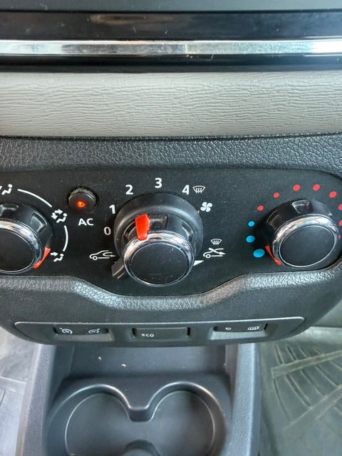 DACIA Dokker 1.5 dCi Ambiance-image-12
