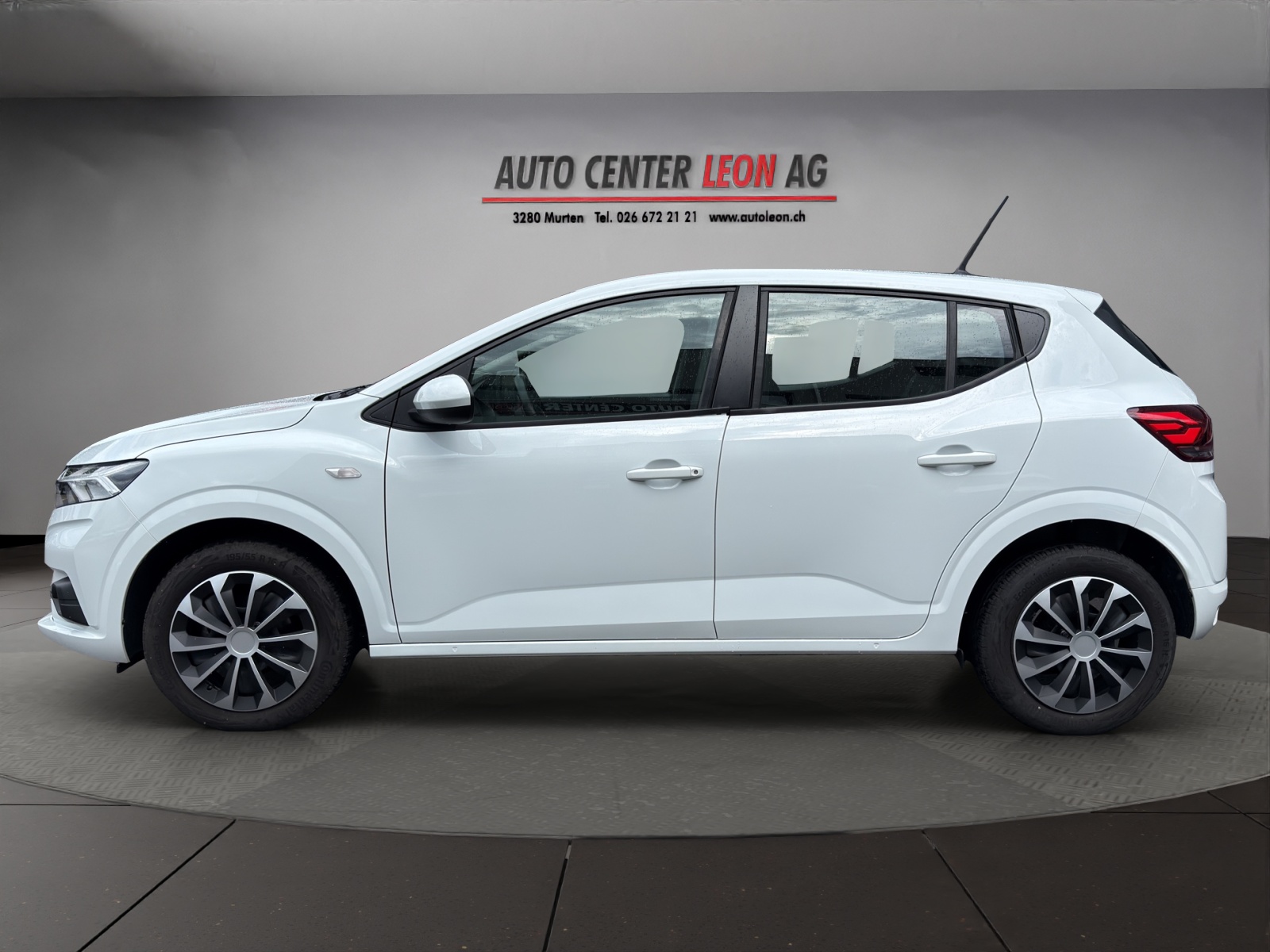 DACIA Sandero TCe 90 Expression-showroom-element-2