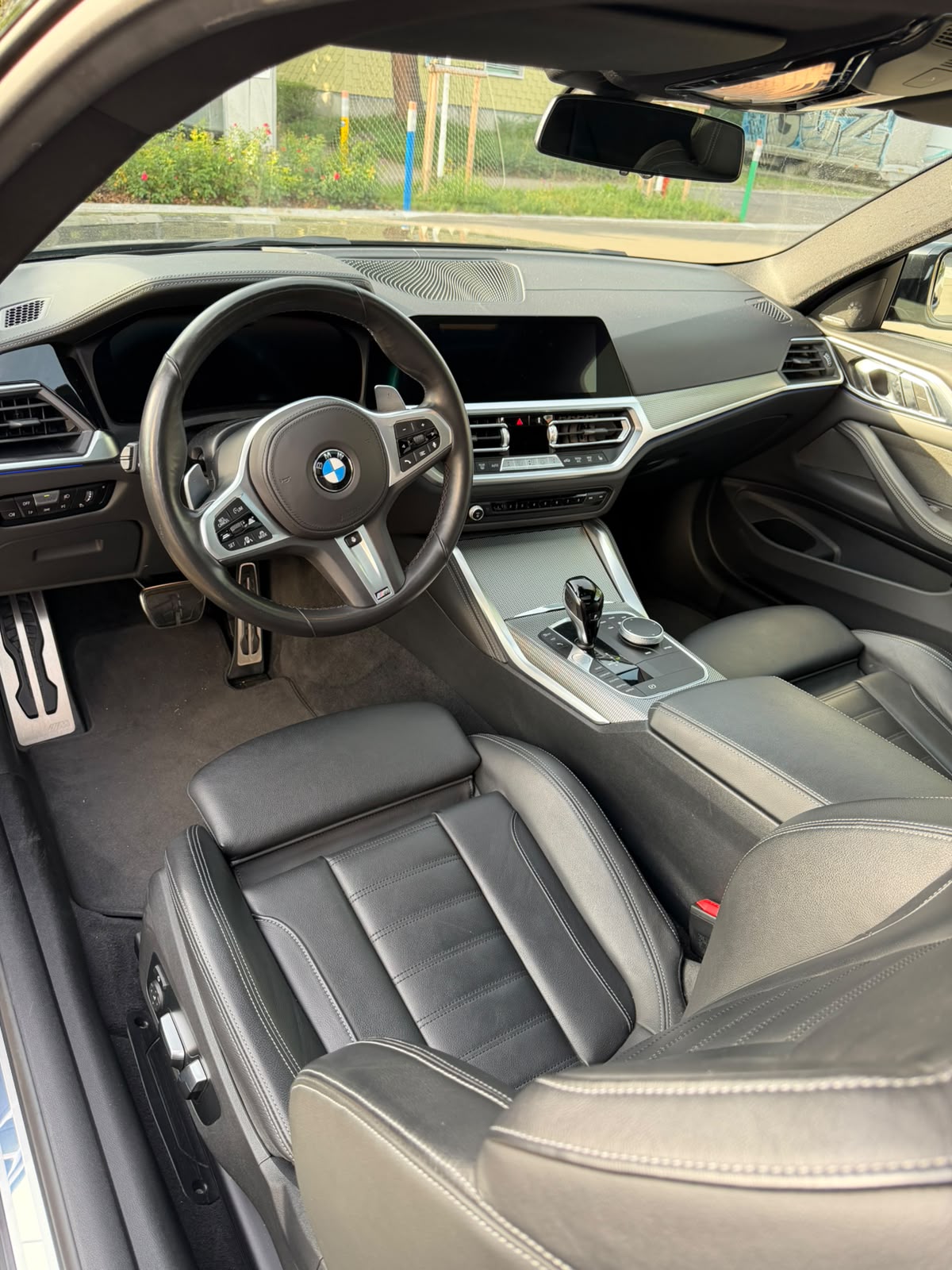 BMW M440i xDrive-image-5