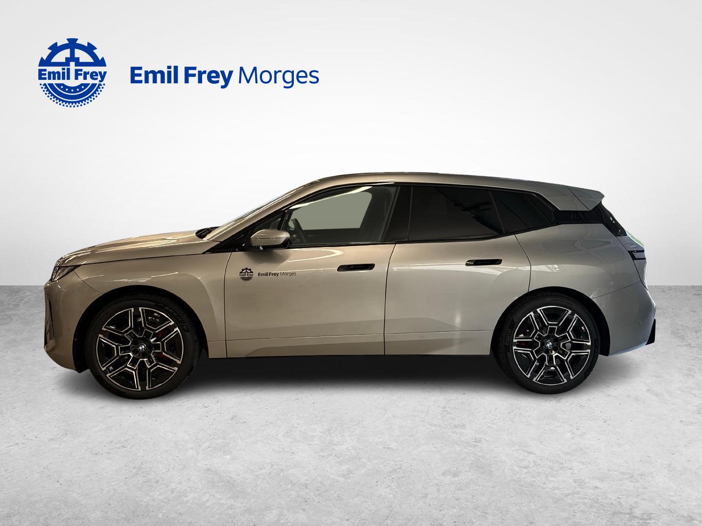 BMW iX xDrive60-showroom-element-1