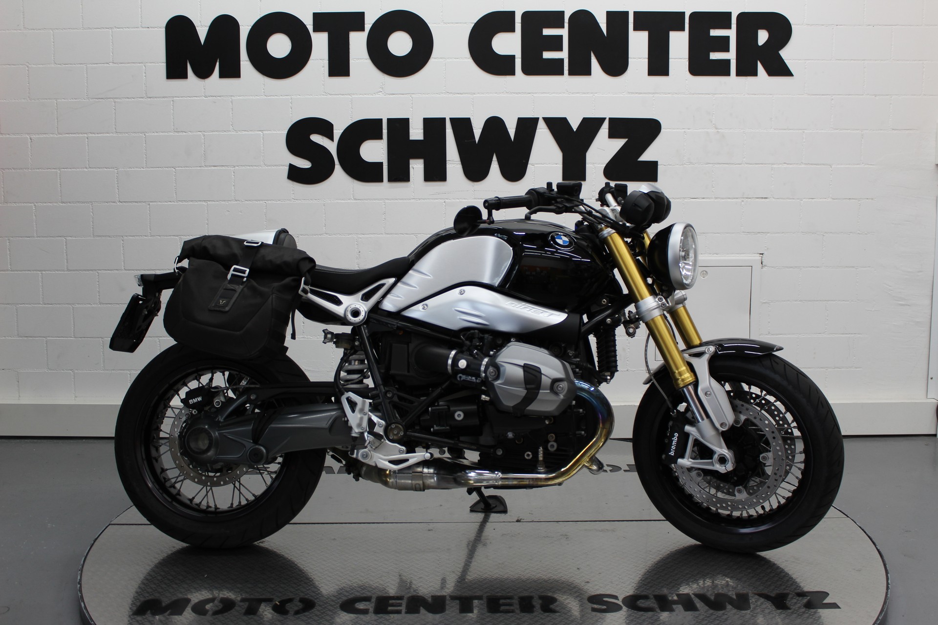 BMW R nineT ABS