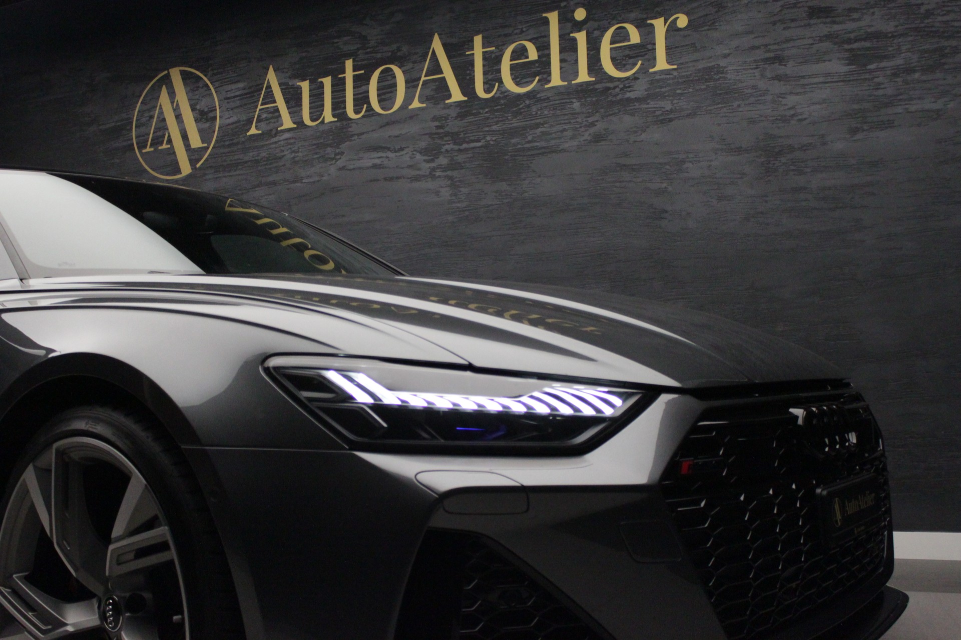 AUDI RS6 Avant 4.0 TFSI V8 quattro-image-6