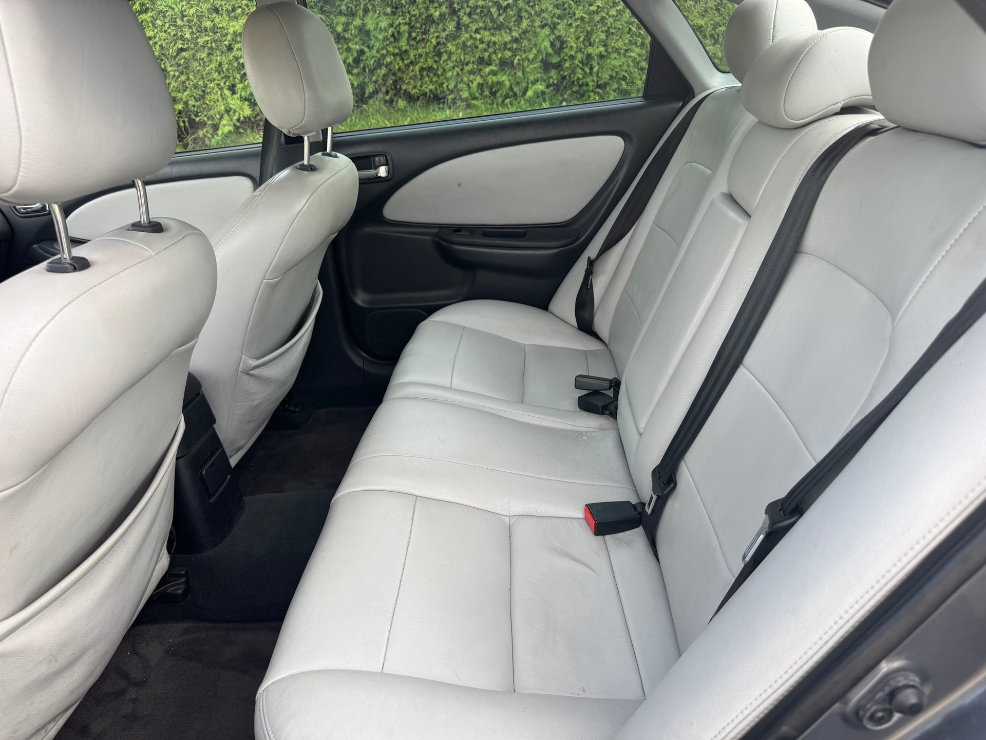 TOYOTA Avensis 2.0 VVT-i Linea Sol Plus Liftback-image-9