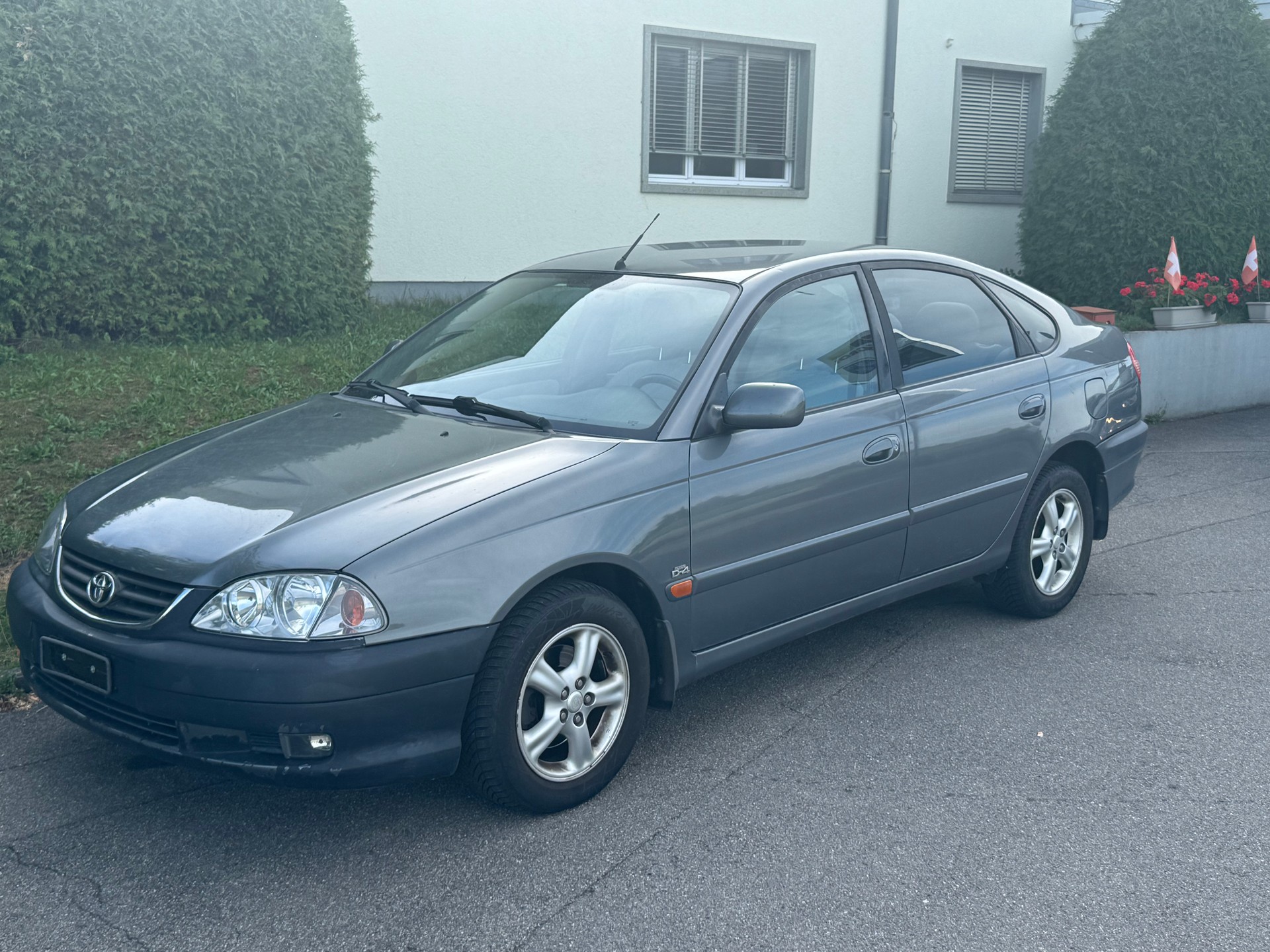 TOYOTA Avensis 2.0 VVT-i Linea Sol Plus Liftback