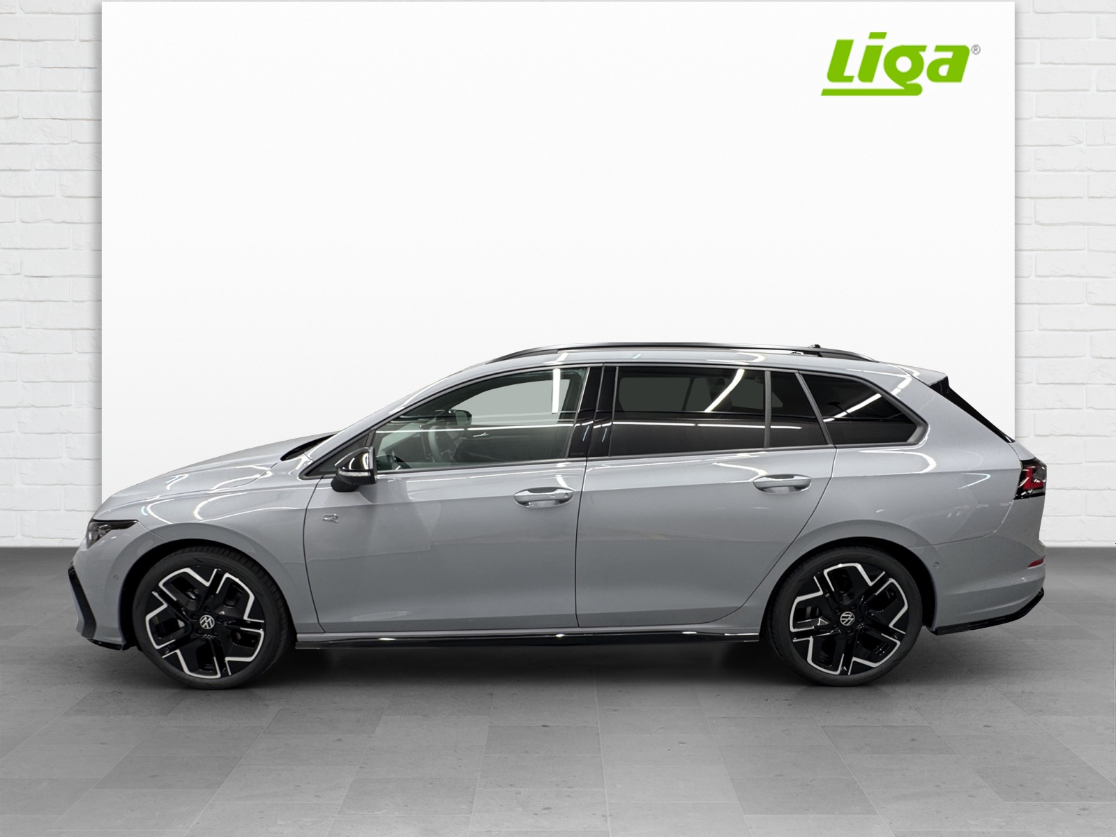 VW Golf VIII Variant 1.5 eTSI R-Line DSG-showroom-element-2