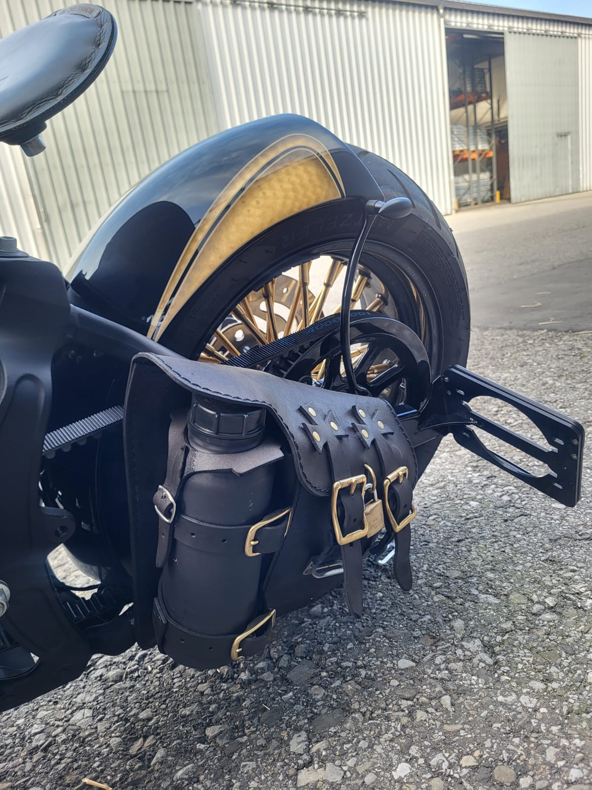 HARLEY-DAVIDSON FLSTFB-image-5