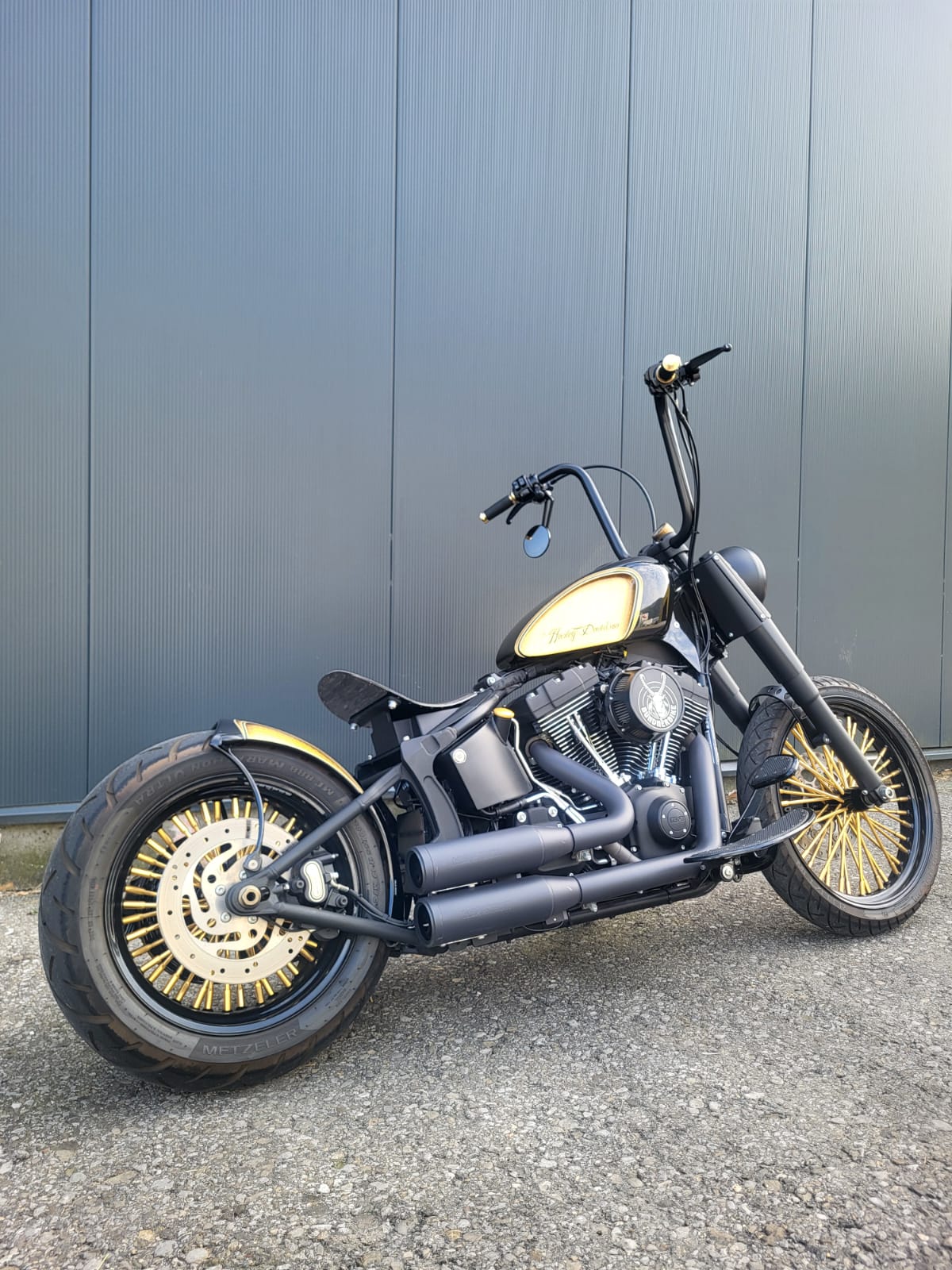 HARLEY-DAVIDSON FLSTFB-image-1