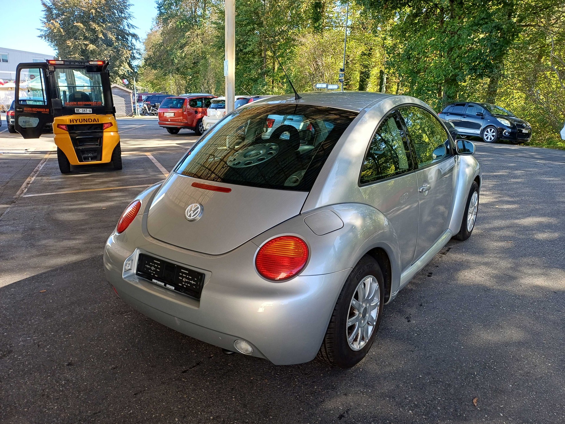 VW Beetle 1.6-image-2