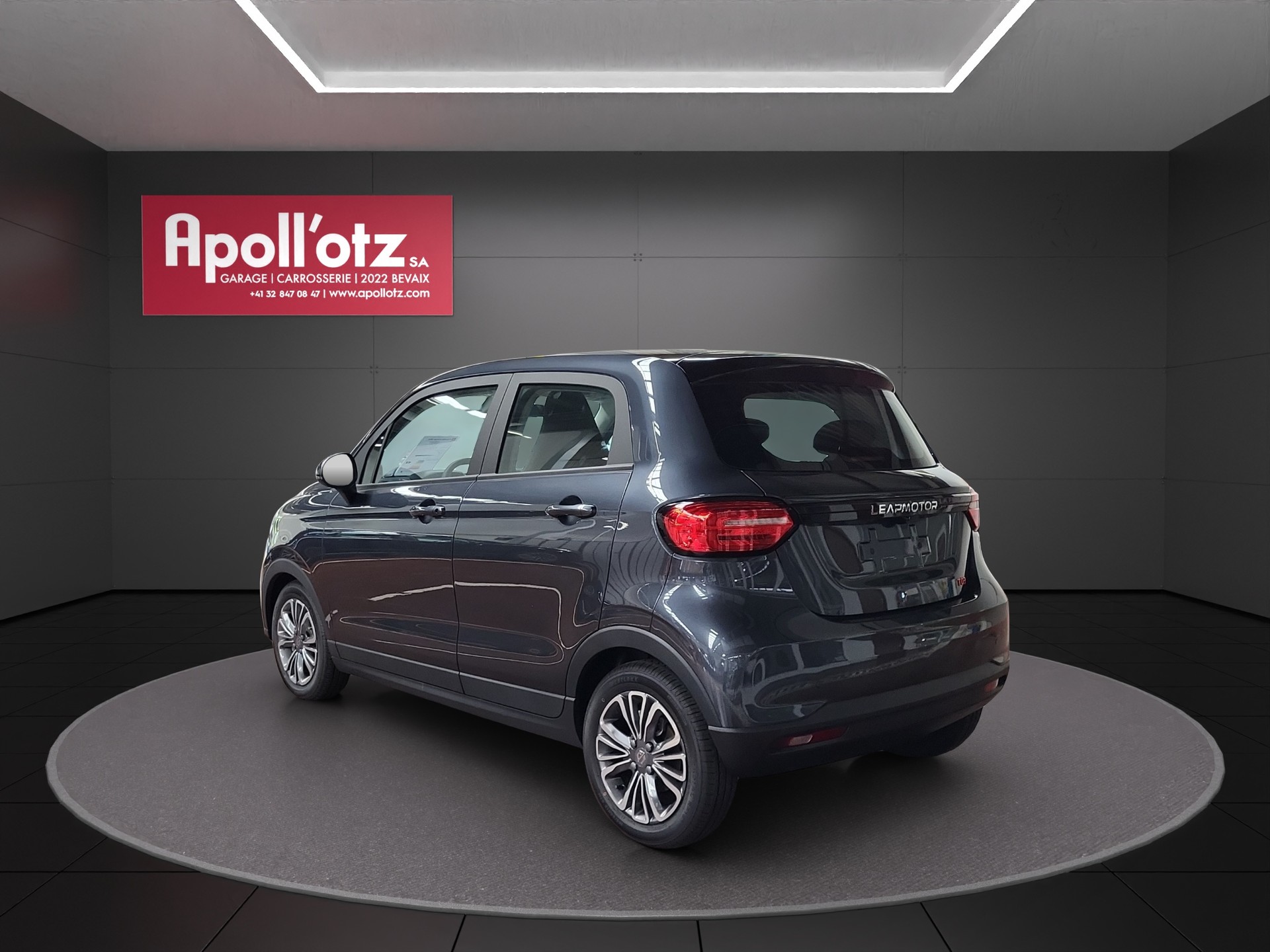 LEAPMOTOR T03 37kWh-showroom-element-2