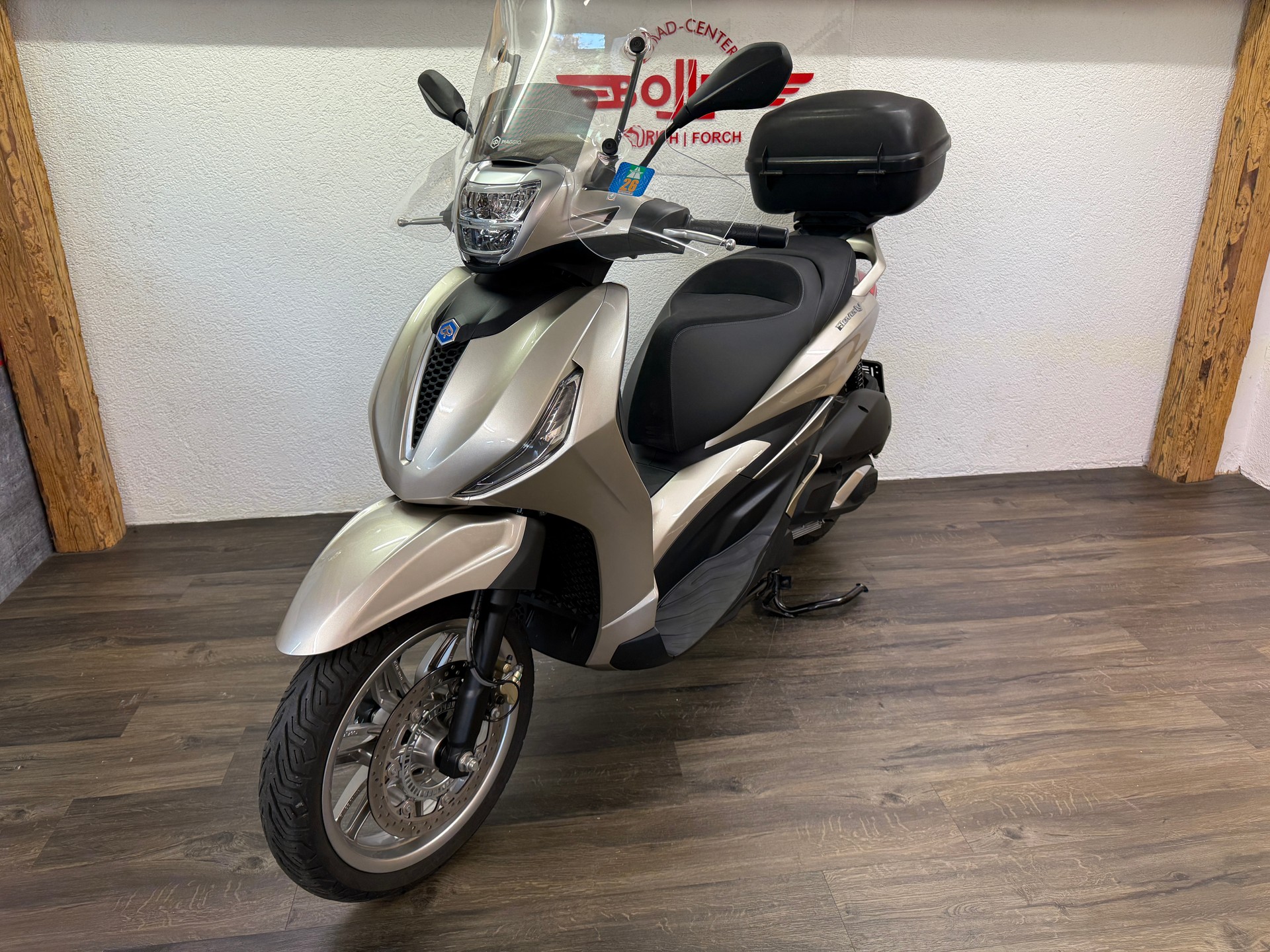 PIAGGIO Beverly 300-image-5