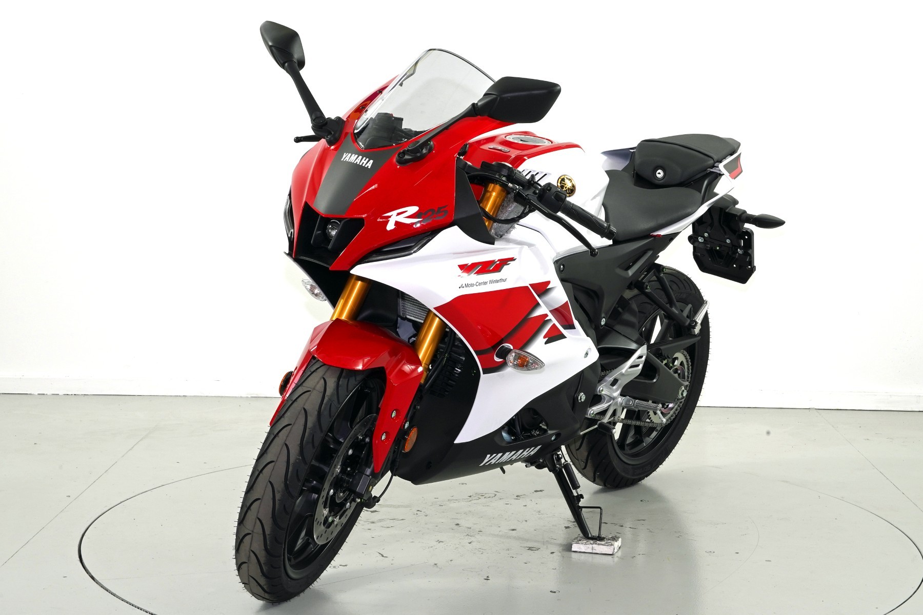 YAMAHA YZF-R125 ABS 70th Anniv.-image-2
