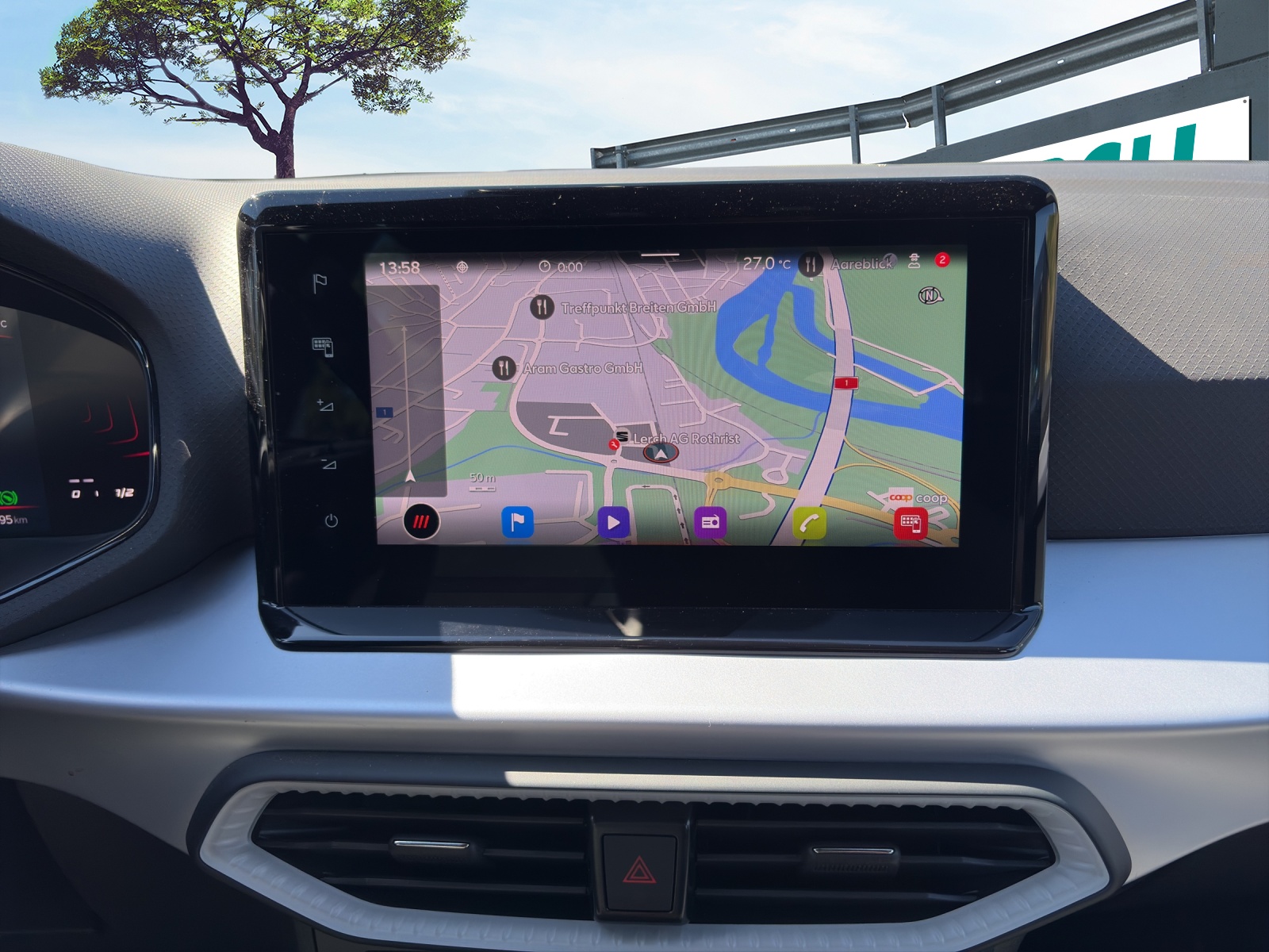 SEAT Arona 1.5 Eco TSI FR DSG-image-12