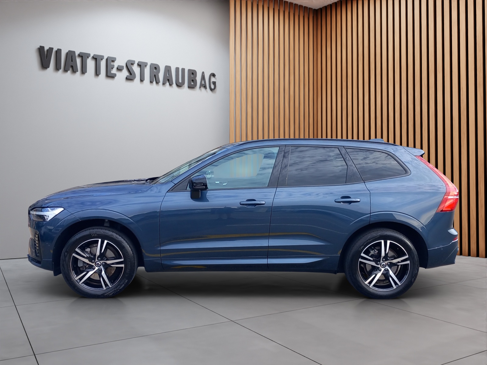 VOLVO XC60 2.0 B5 MH R-Design AWD-image-5