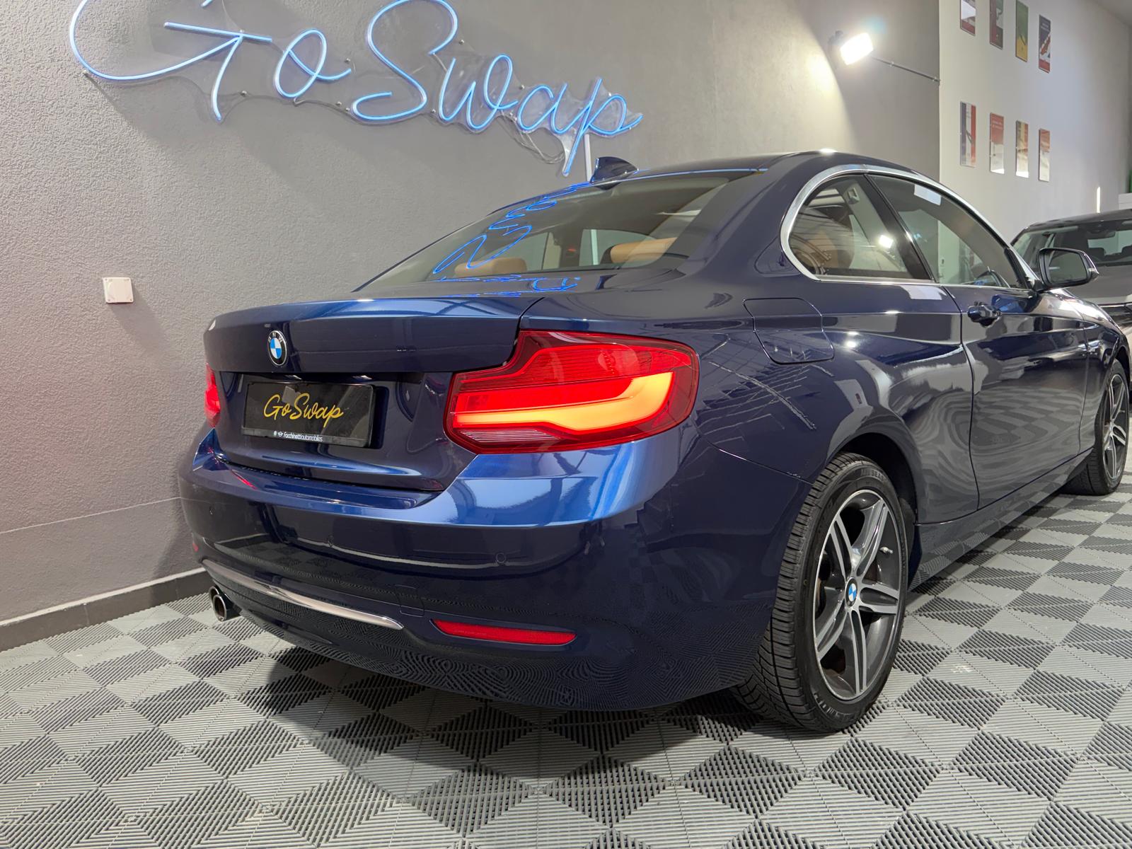 BMW 220i Luxury Line Steptronic - Toit ouvrant-image-5