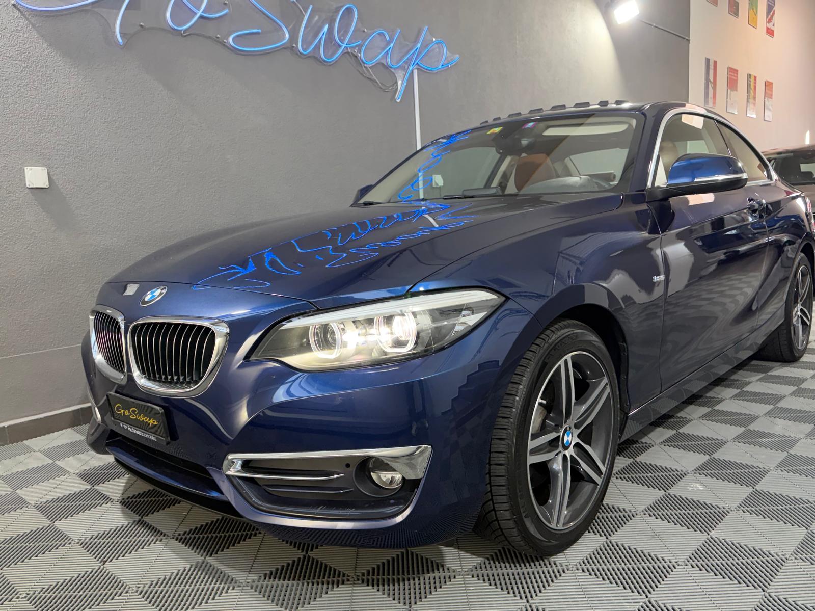 BMW 220i Luxury Line Steptronic - Toit ouvrant-showroom-element-2