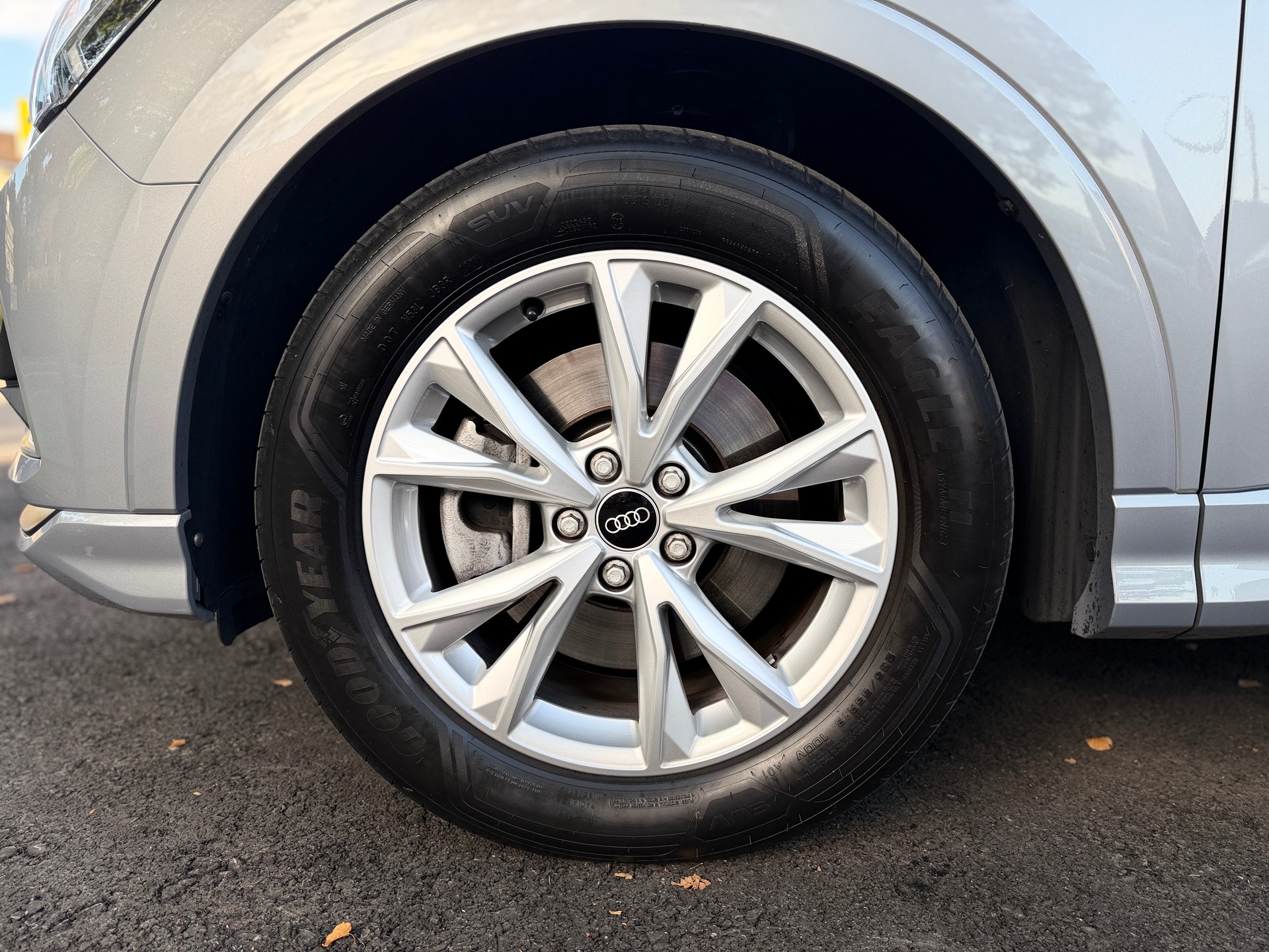 AUDI Q3 40 TFSI S line quattro S-tronic-showroom-element-1