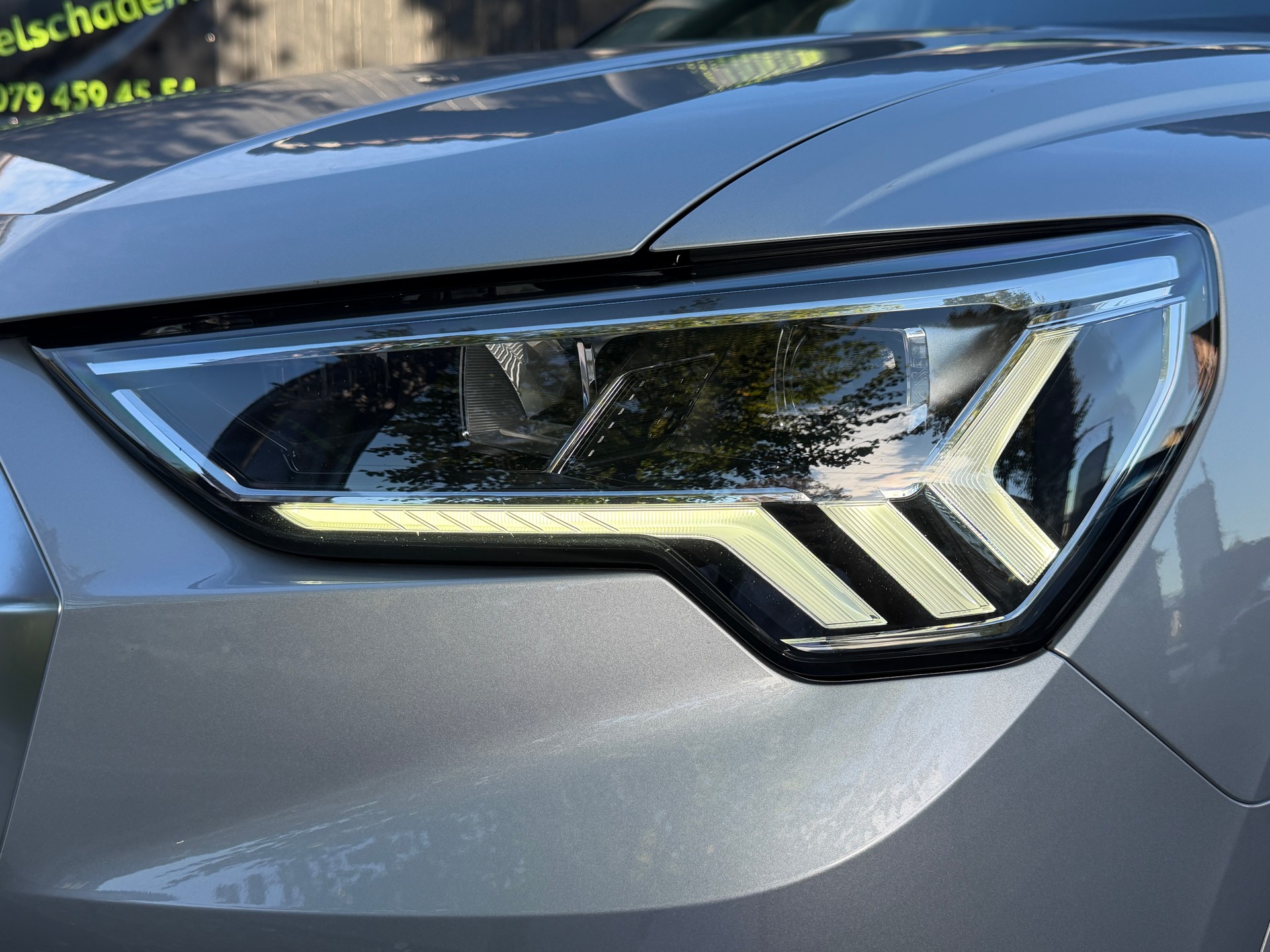 AUDI Q3 40 TFSI S line quattro S-tronic-image-7