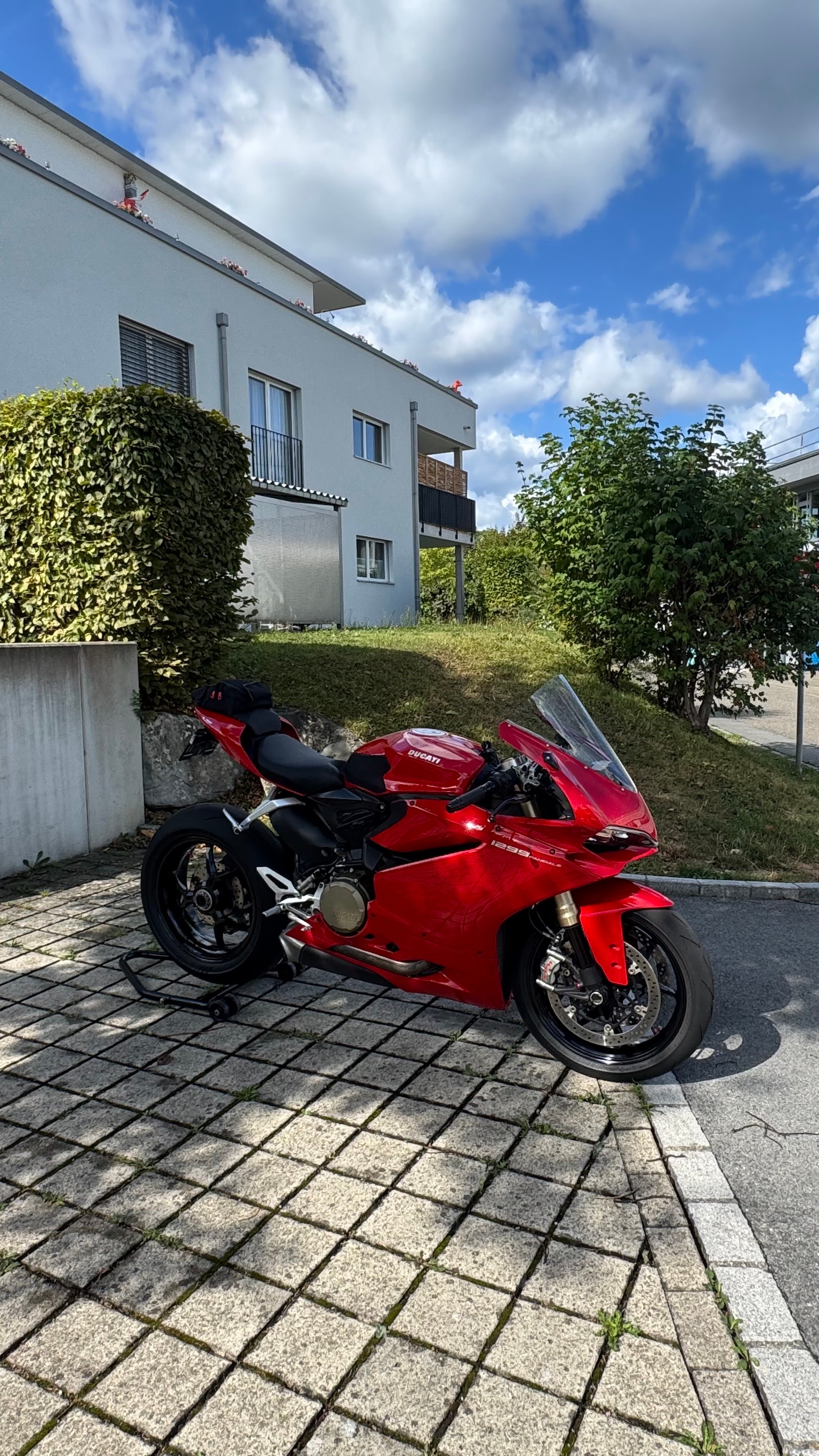 DUCATI Panigale 1299-image-2