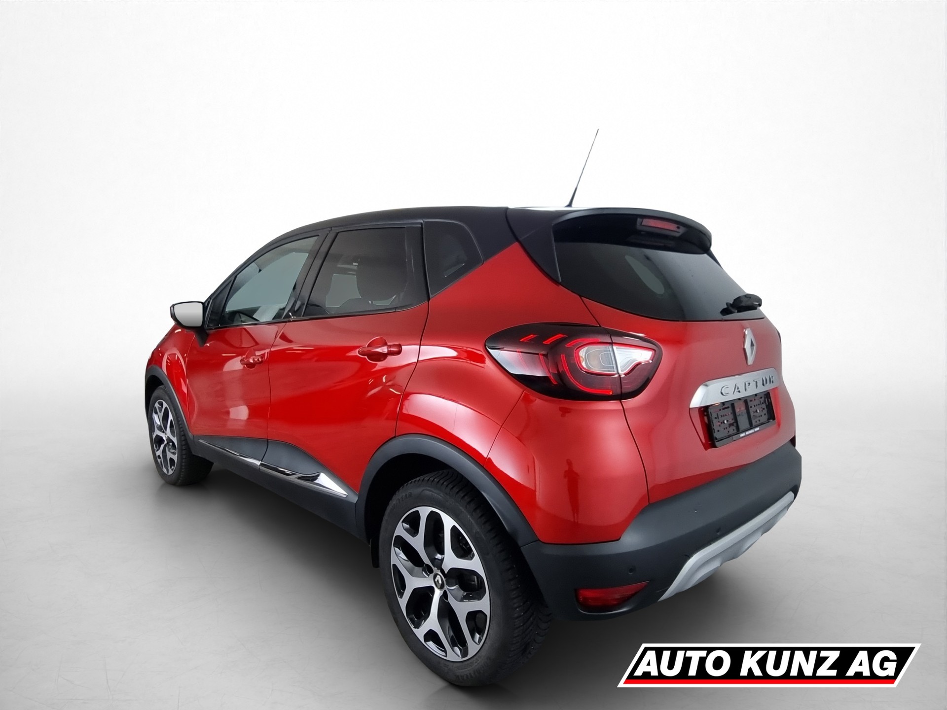 RENAULT Captur 1.3 TCe Intens S/S-showroom-element-3