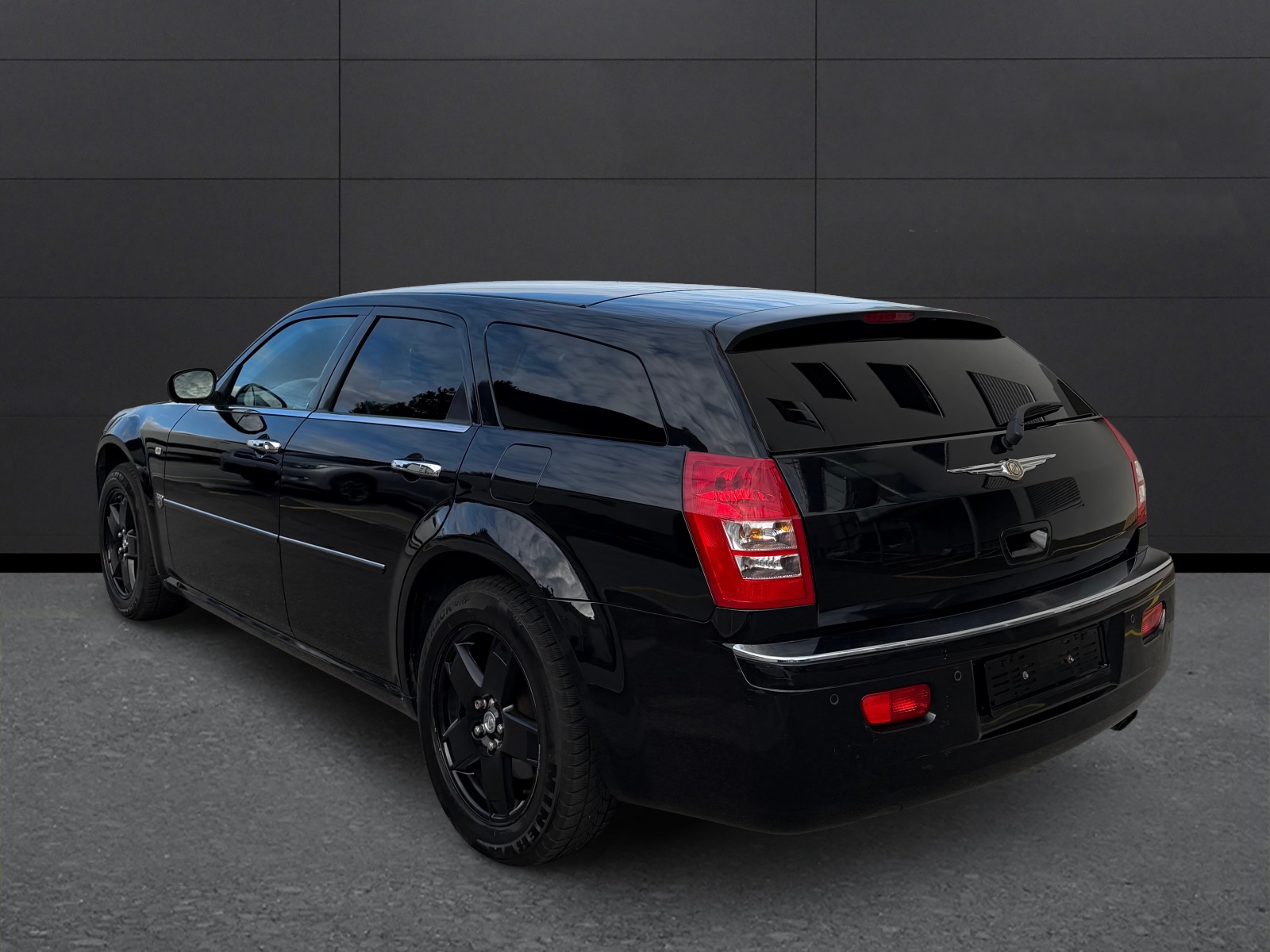 CHRYSLER Touring-image-6