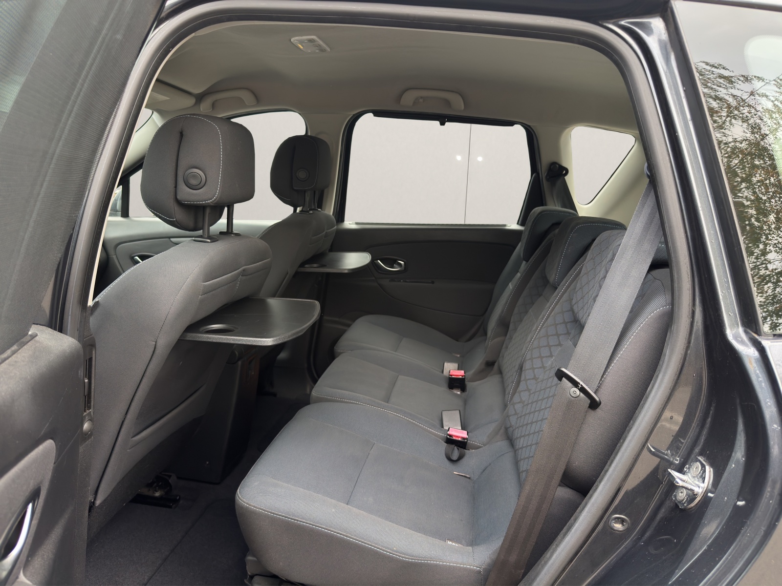 RENAULT Scénic 2.0 16V Dynamique X-Tronic CVT-image-12