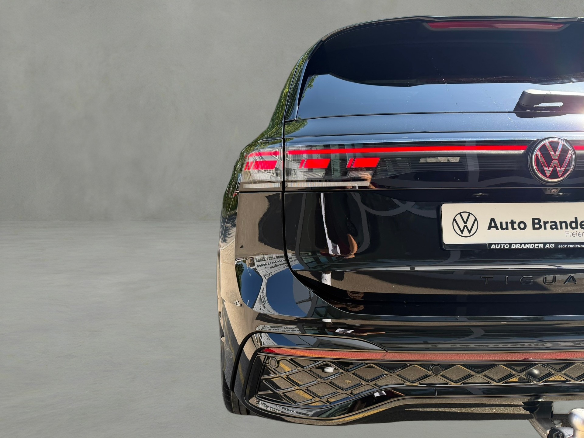 VW Tiguan 2.0 TSI DSG R-Line Plus 4Motion-image-30