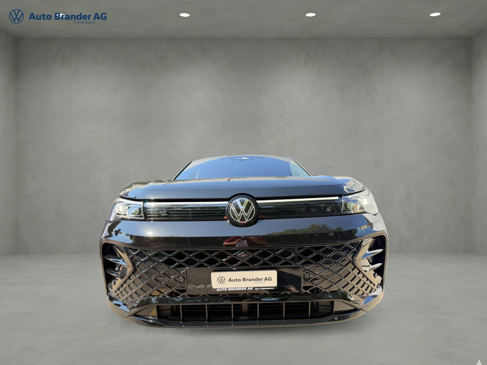 VW Tiguan 2.0 TSI DSG R-Line Plus 4Motion-image-6