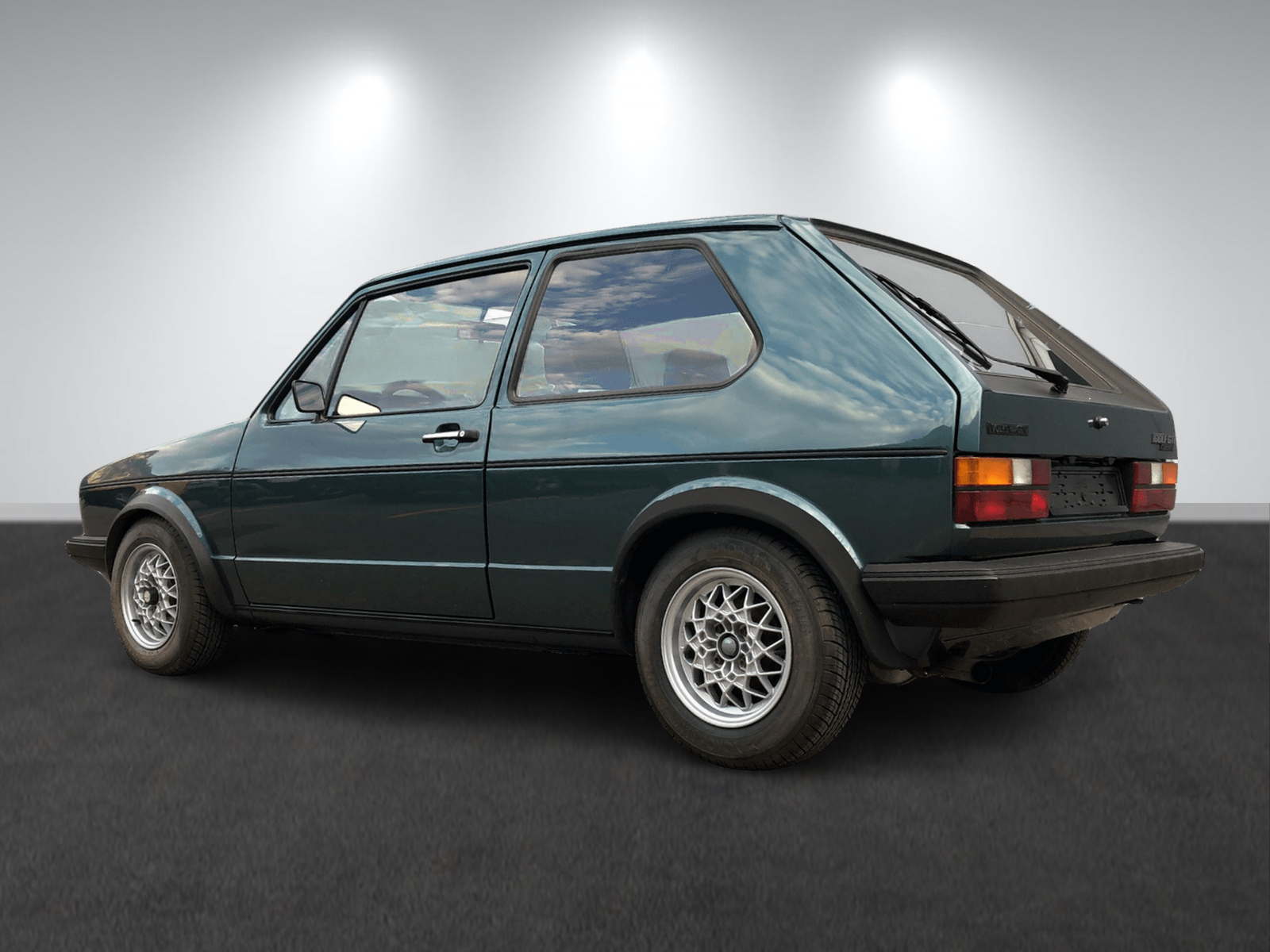 VW Golf 1800 GTI-image-4