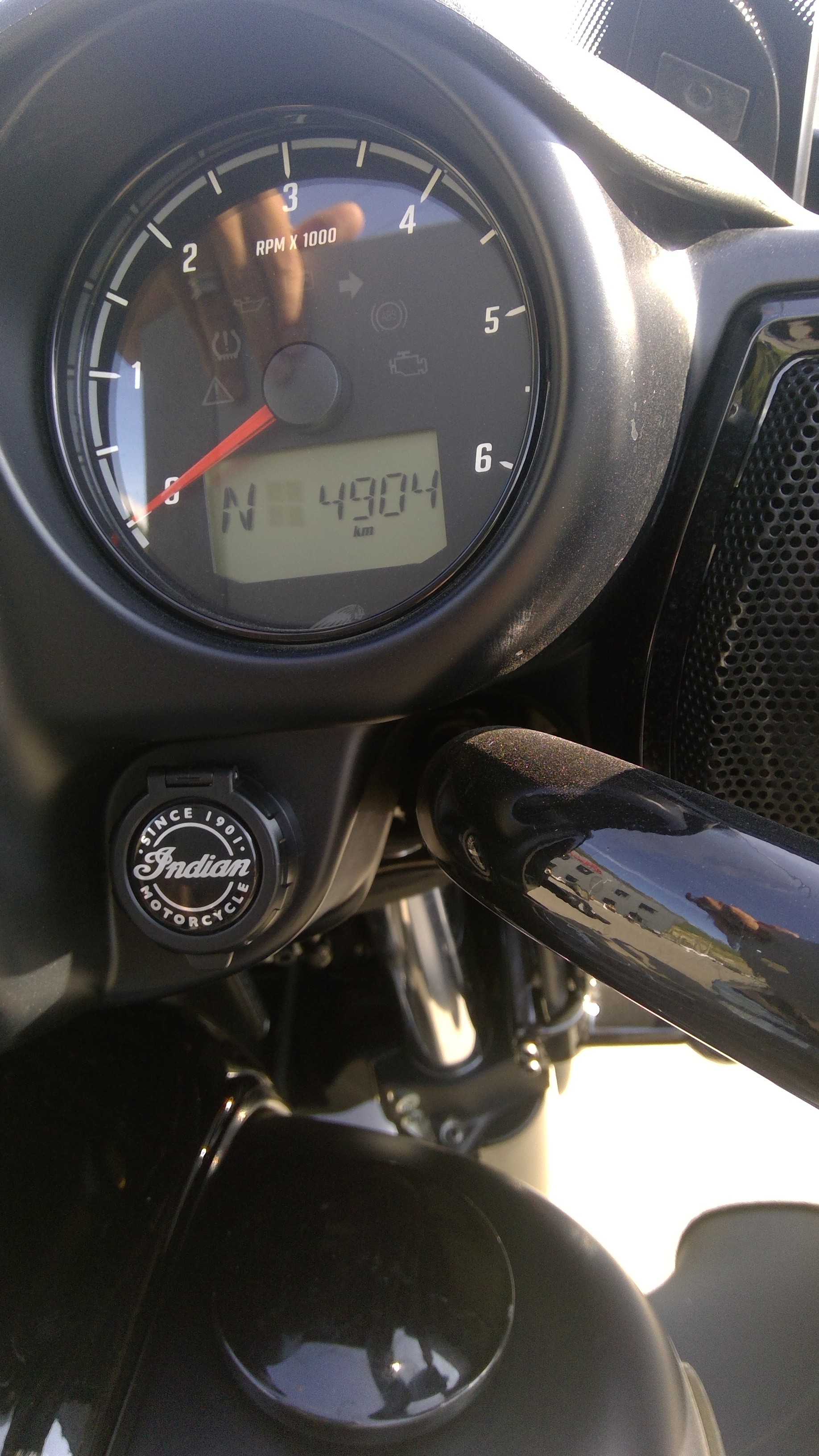 INDIAN Roadmaster Dark Horse-image-6