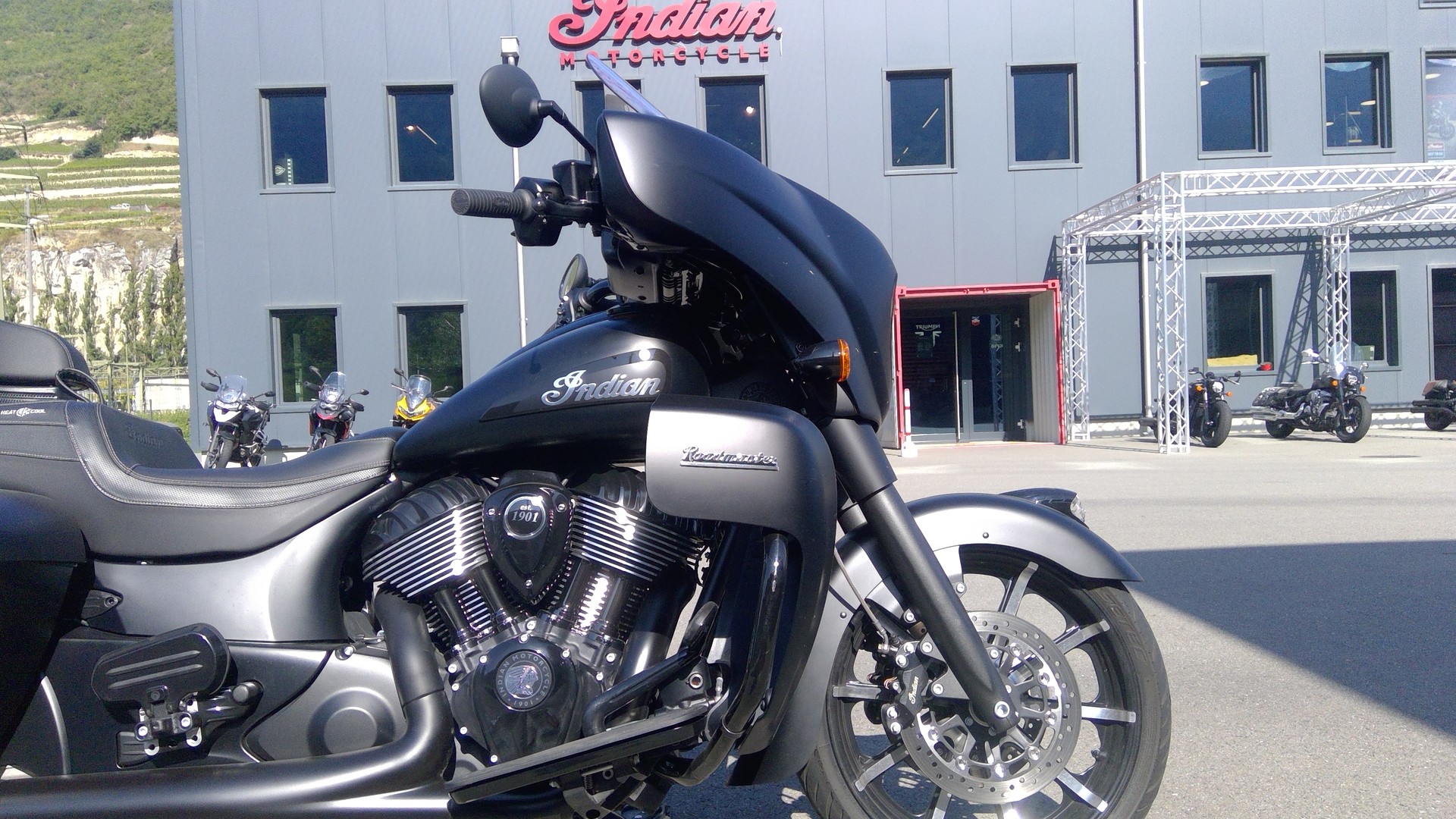INDIAN Roadmaster Dark Horse-image-4