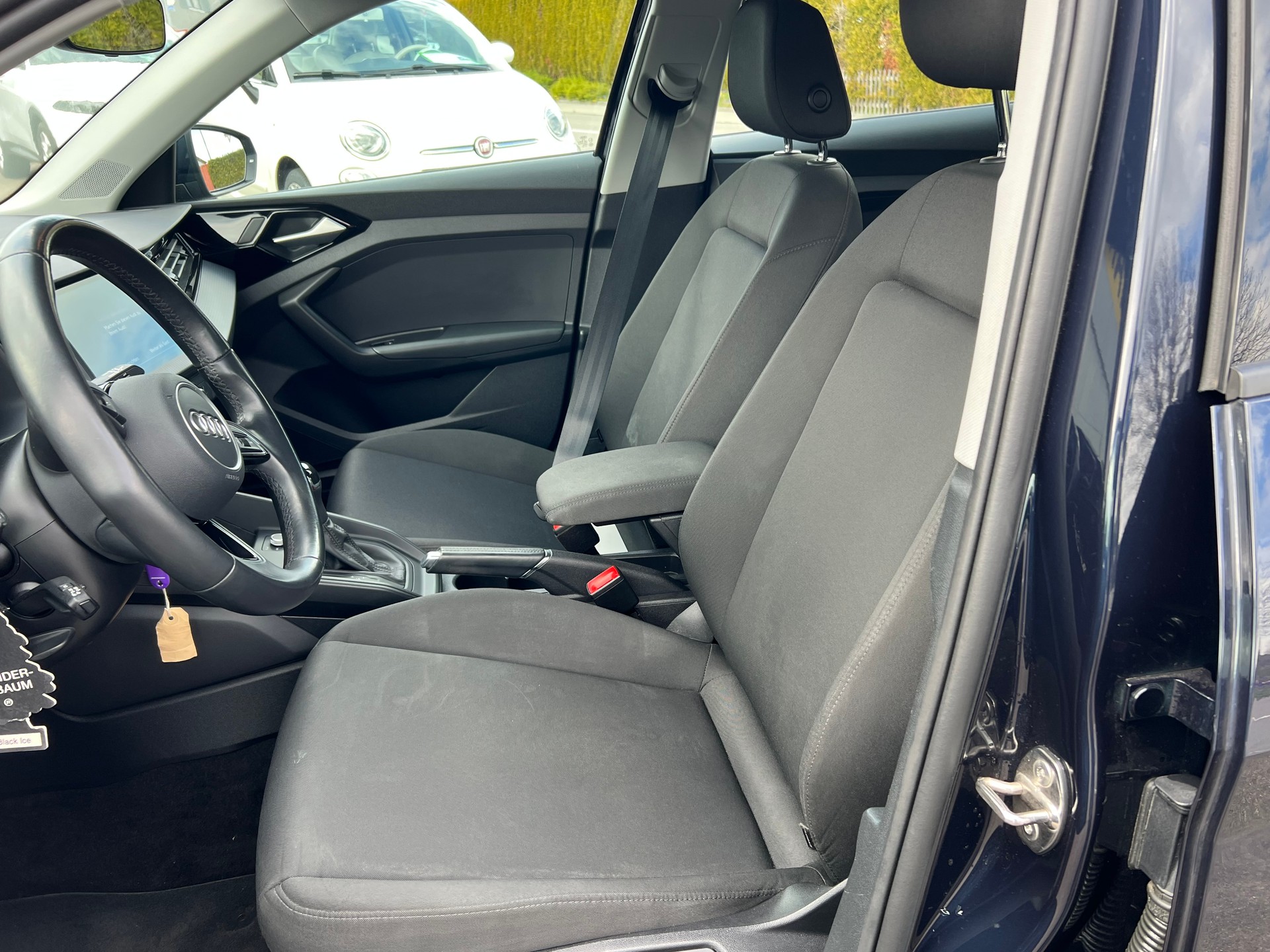 AUDI A1 Sportback 30 TFSI Attraction S-tronic-image-10