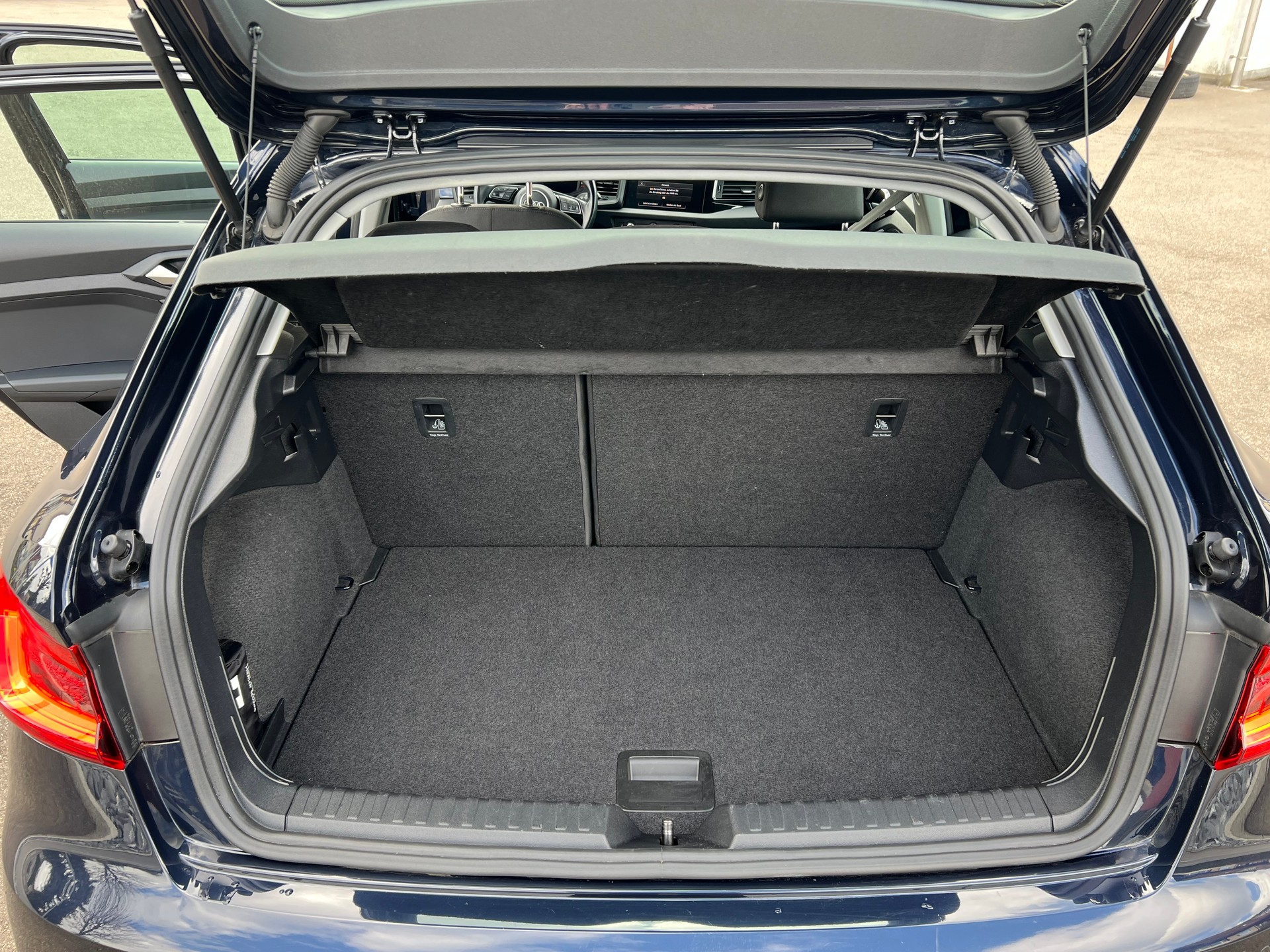 AUDI A1 Sportback 30 TFSI Attraction S-tronic-image-15
