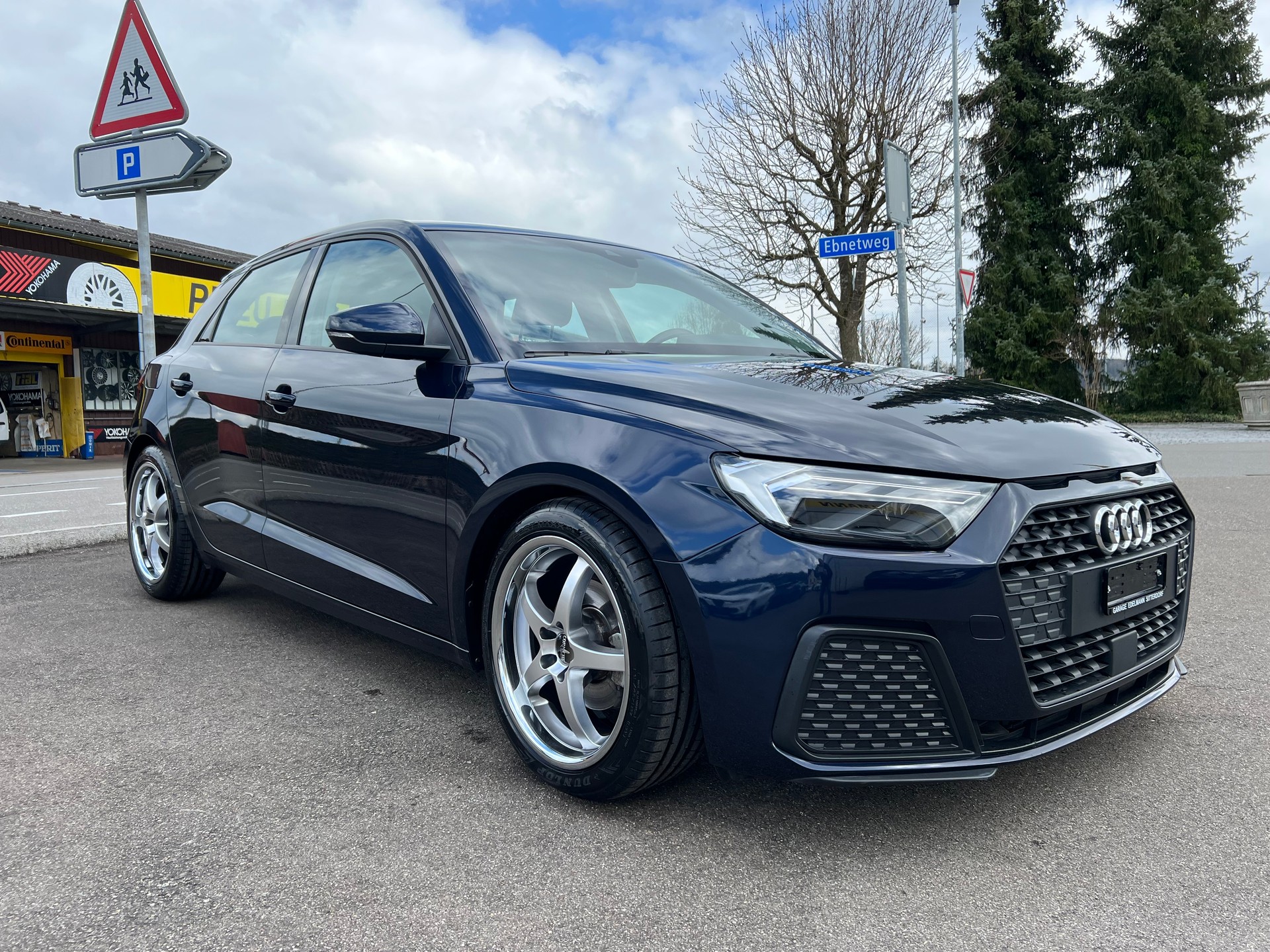 AUDI A1 Sportback 30 TFSI Attraction S-tronic-showroom-element-3