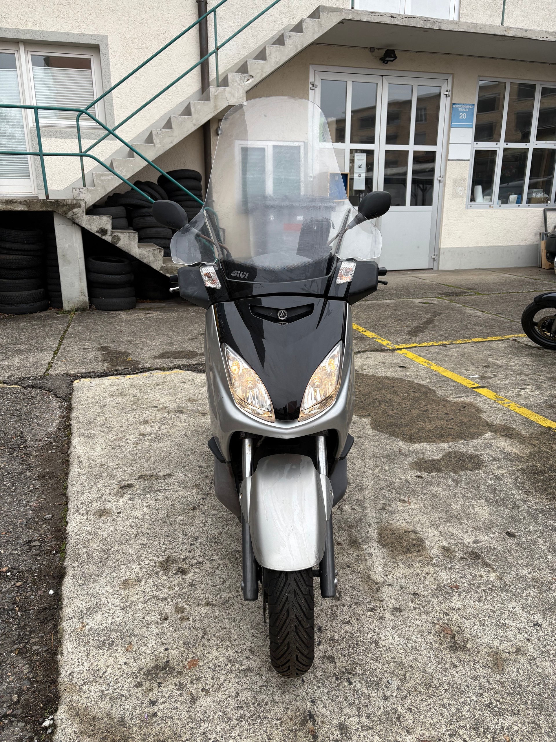 YAMAHA X-Max YP 125 R - GRATIS LIEFERUNG*-image-0