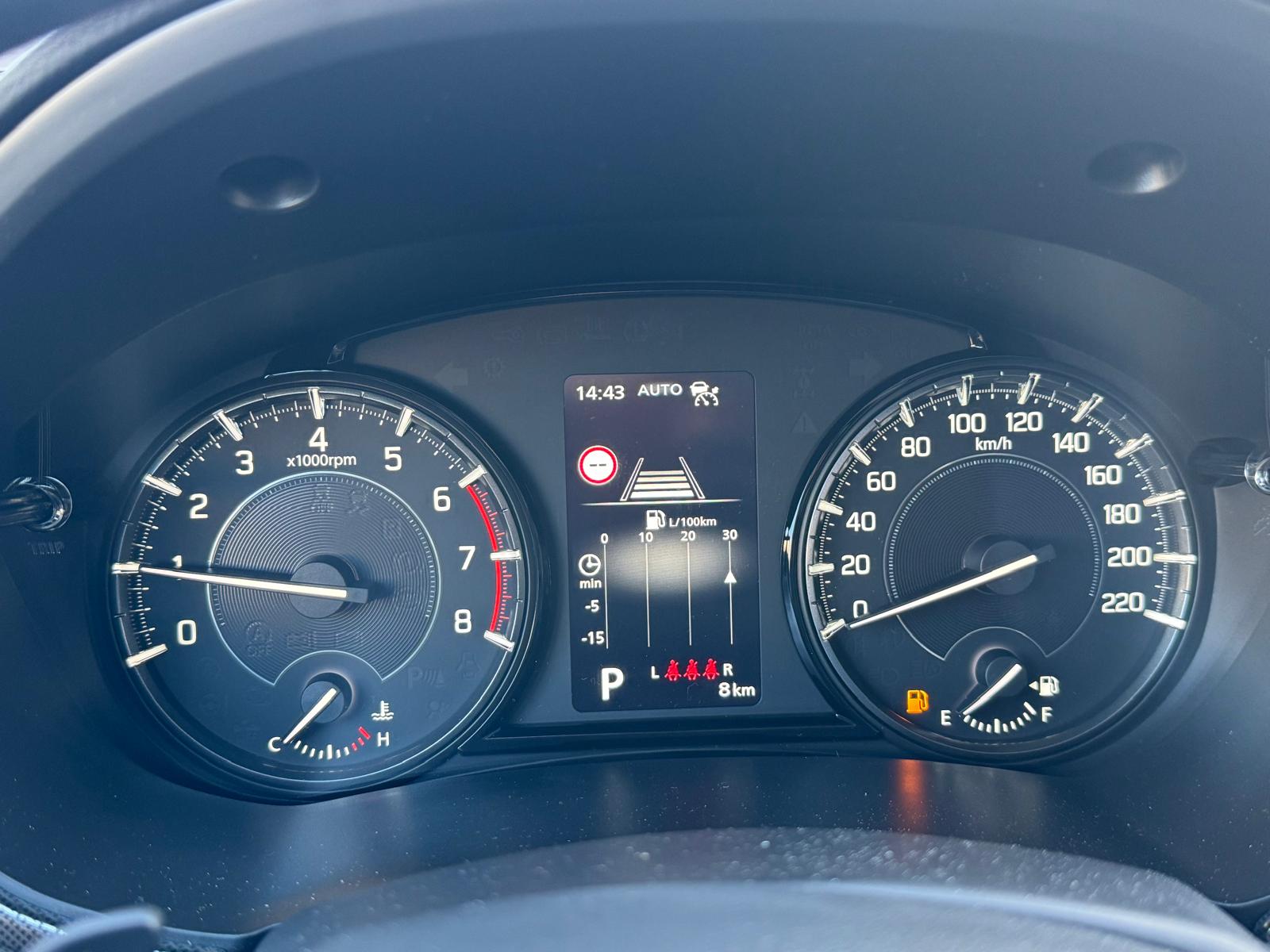 SUZUKI Vitara 1.4 Boosterjet Compact Top 4x4 Hybrid Automatic-image-12