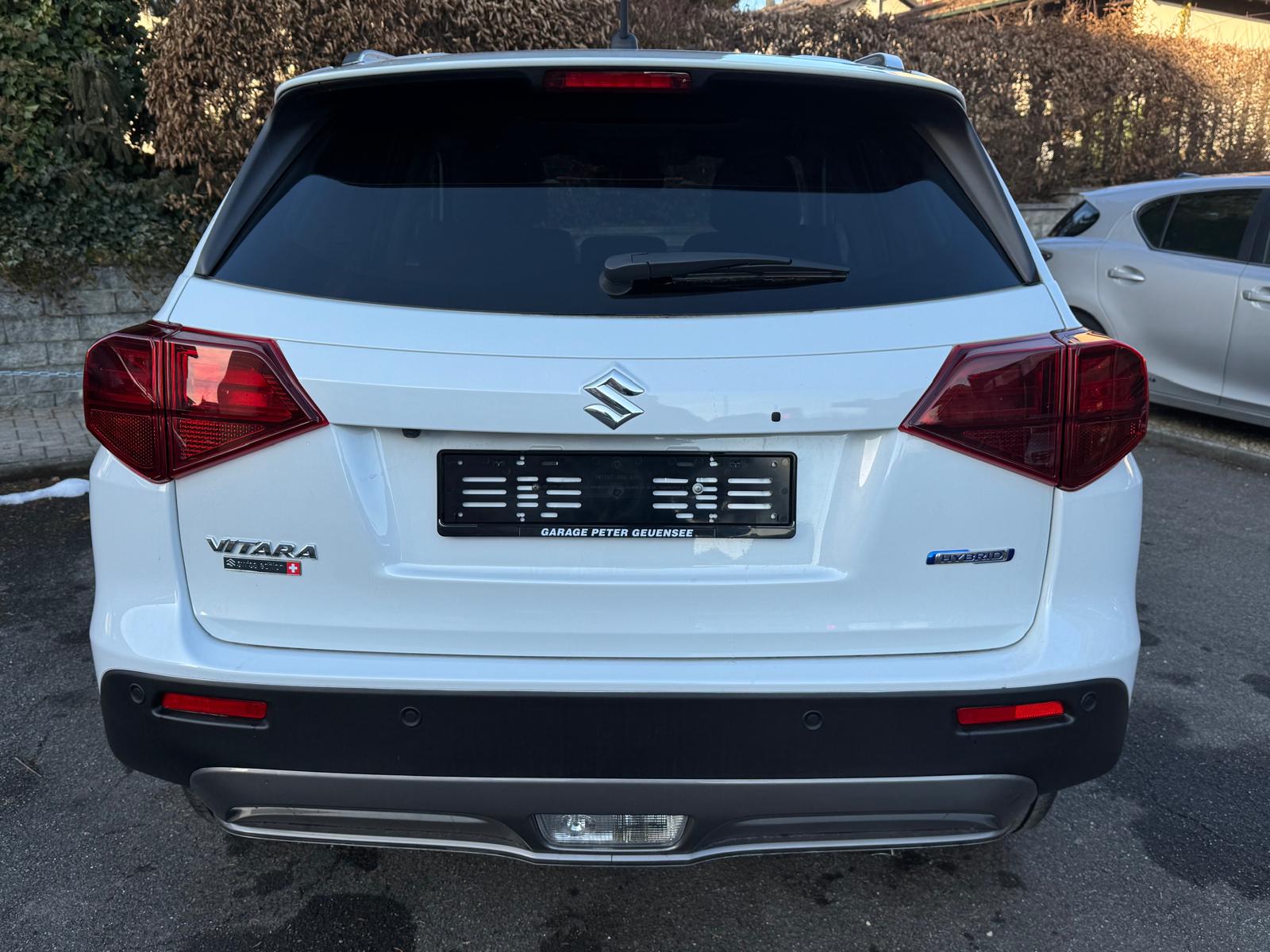 SUZUKI Vitara 1.4 Boosterjet Compact Top 4x4 Hybrid Automatic-image-3